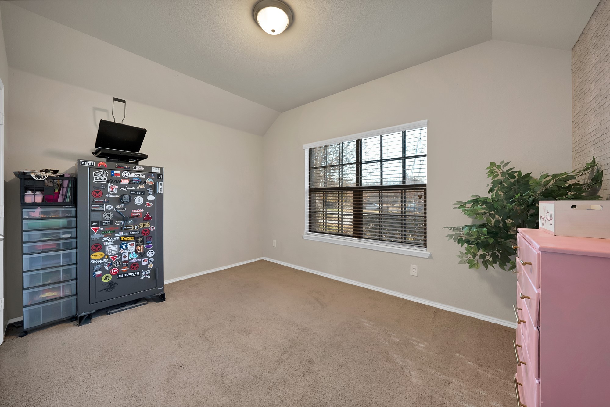 10329 Kingspoint Boulevard