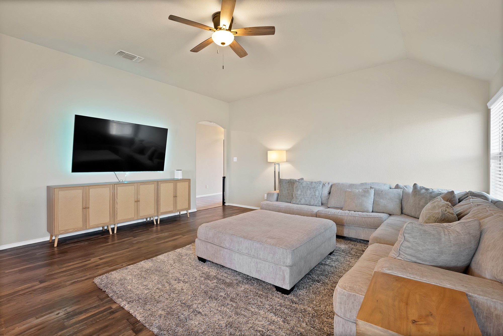 10329 Kingspoint Boulevard