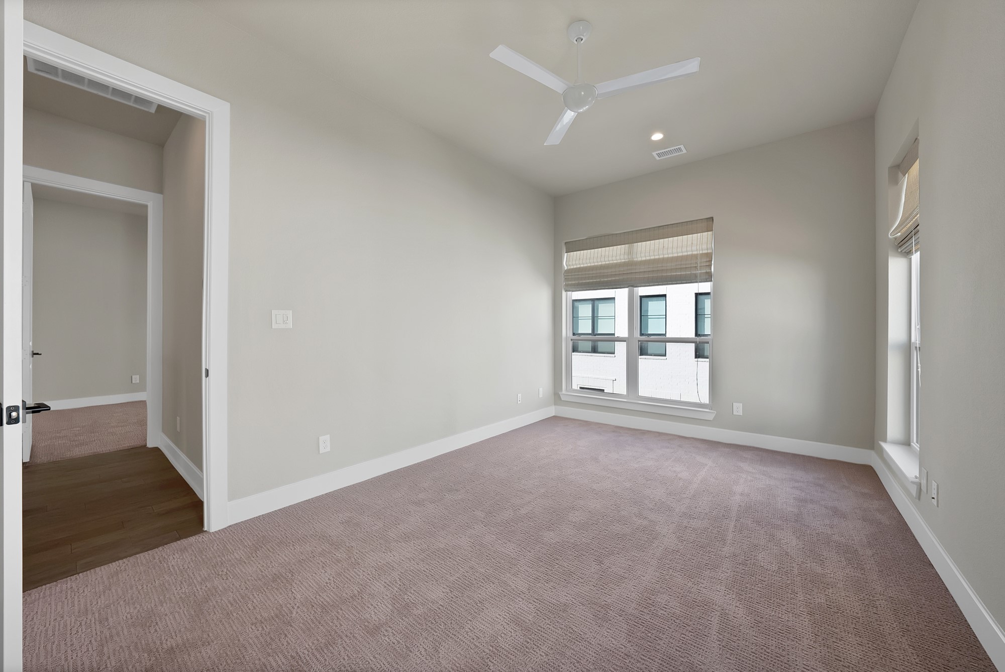 123 Garden Court E