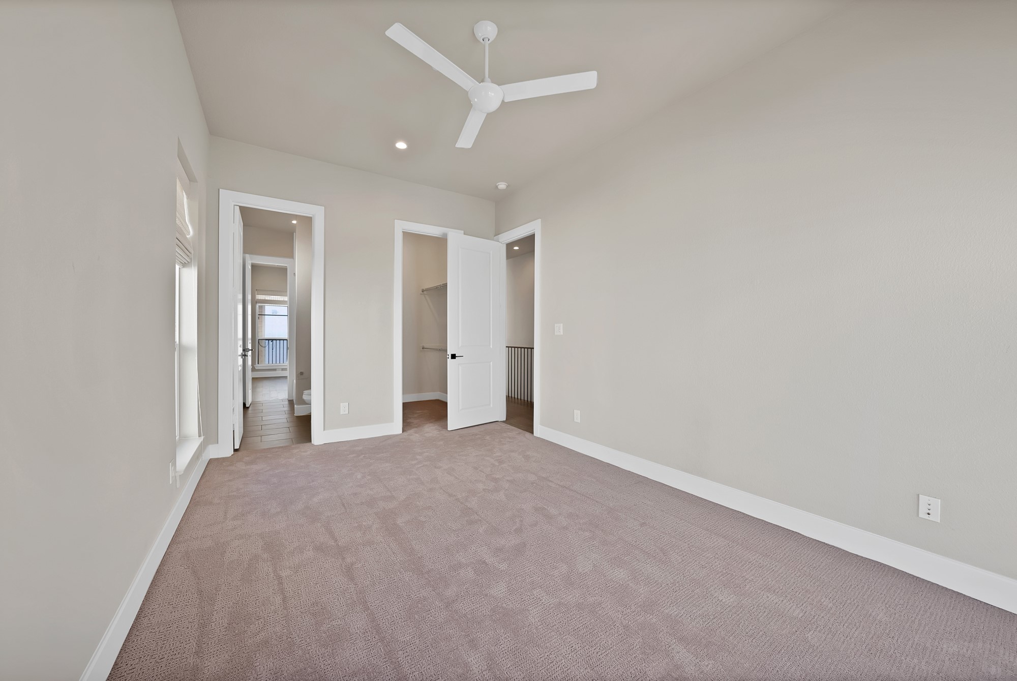 123 Garden Court E