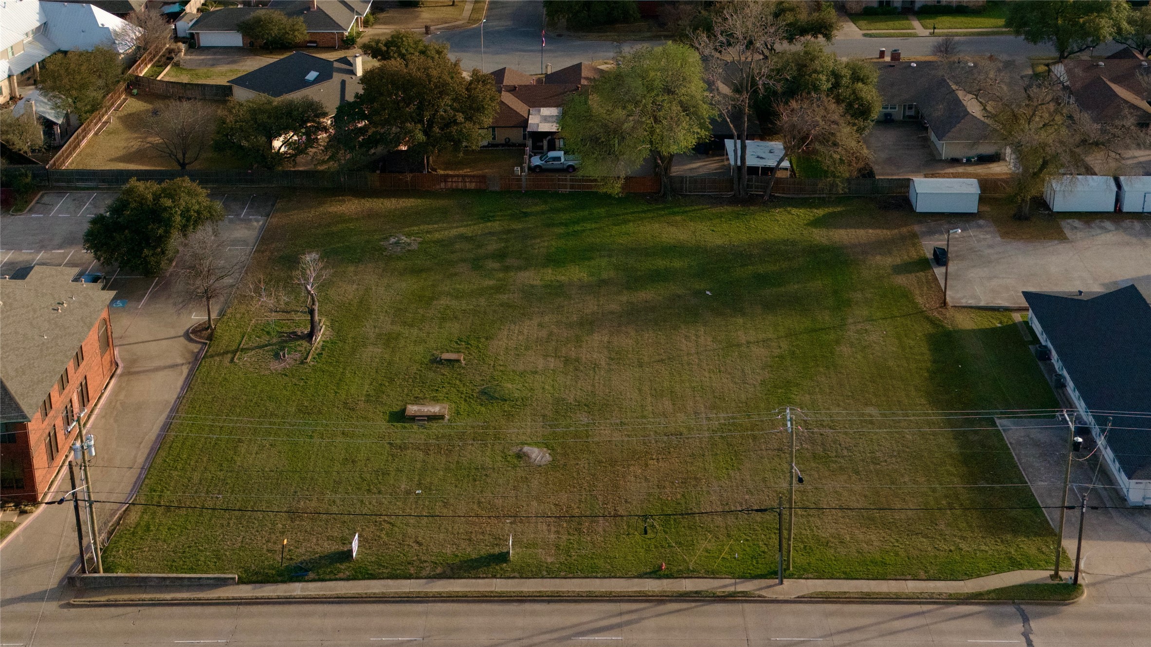 3208 W Park Row Drive