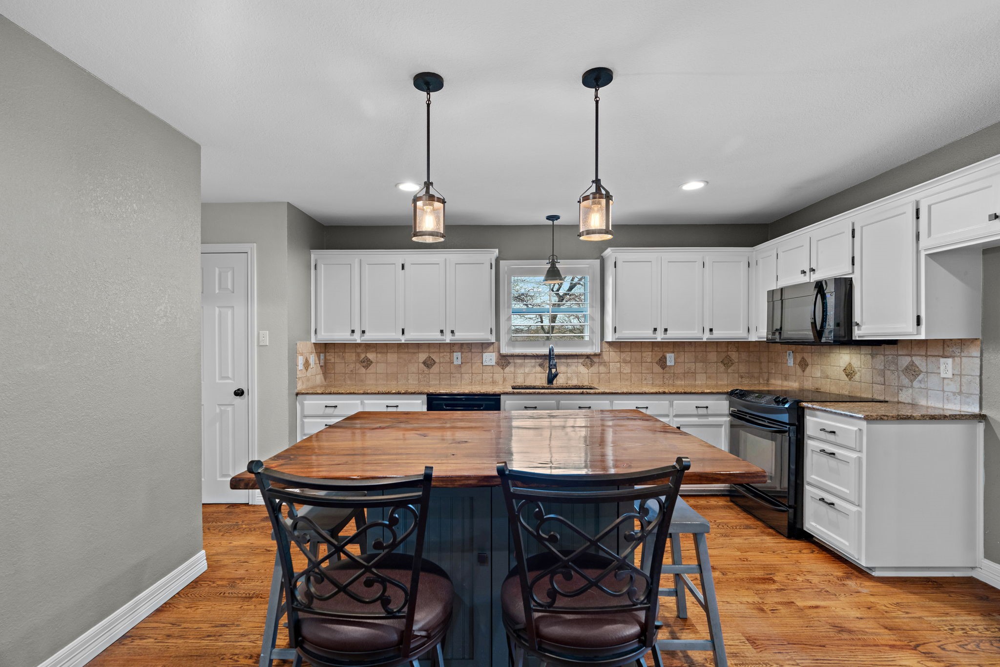 5322 Stonewood Court