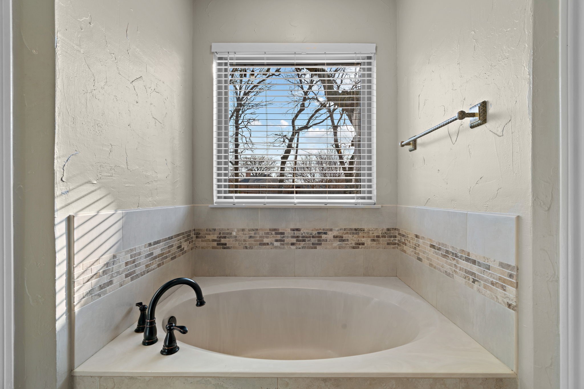 5322 Stonewood Court