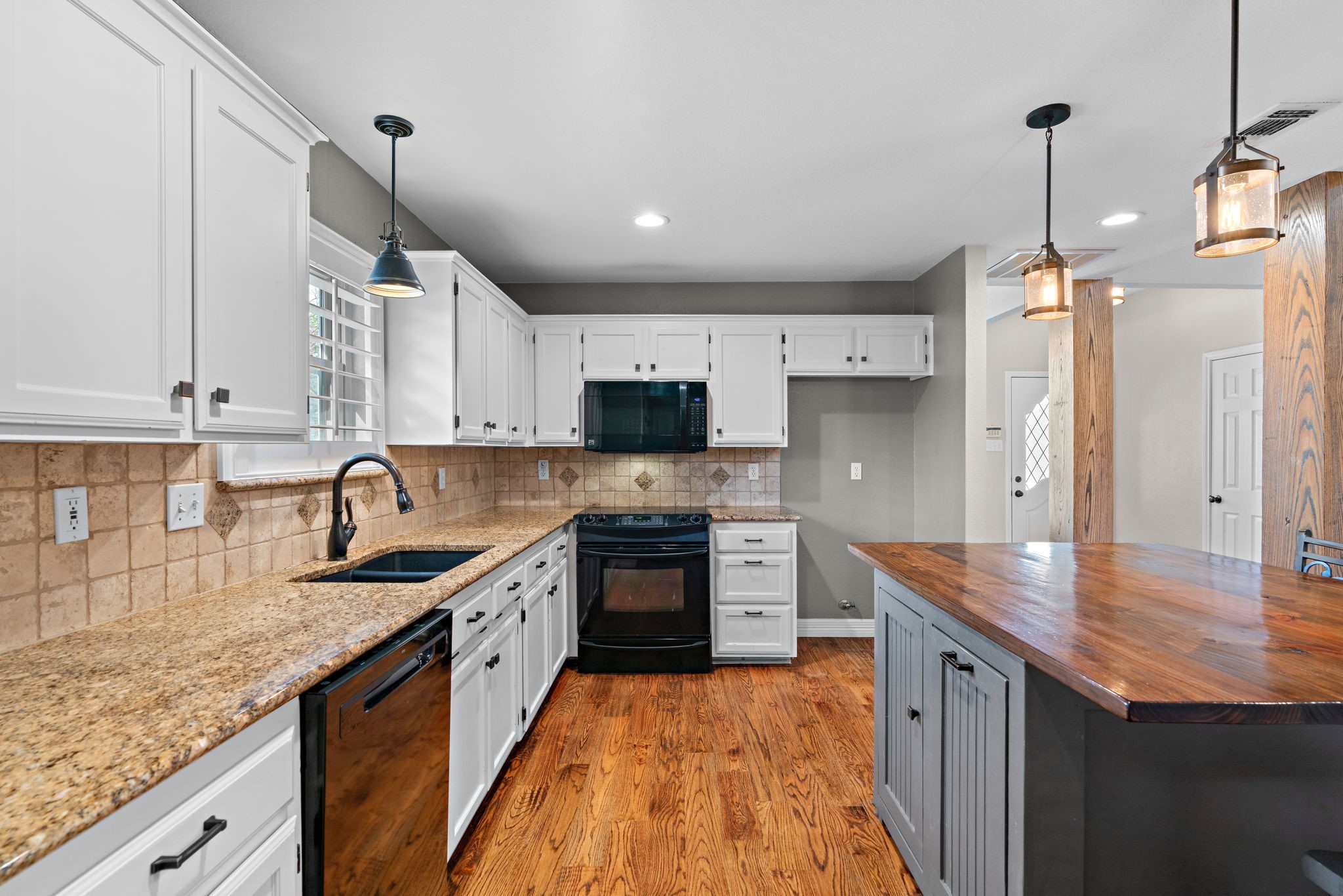 5322 Stonewood Court