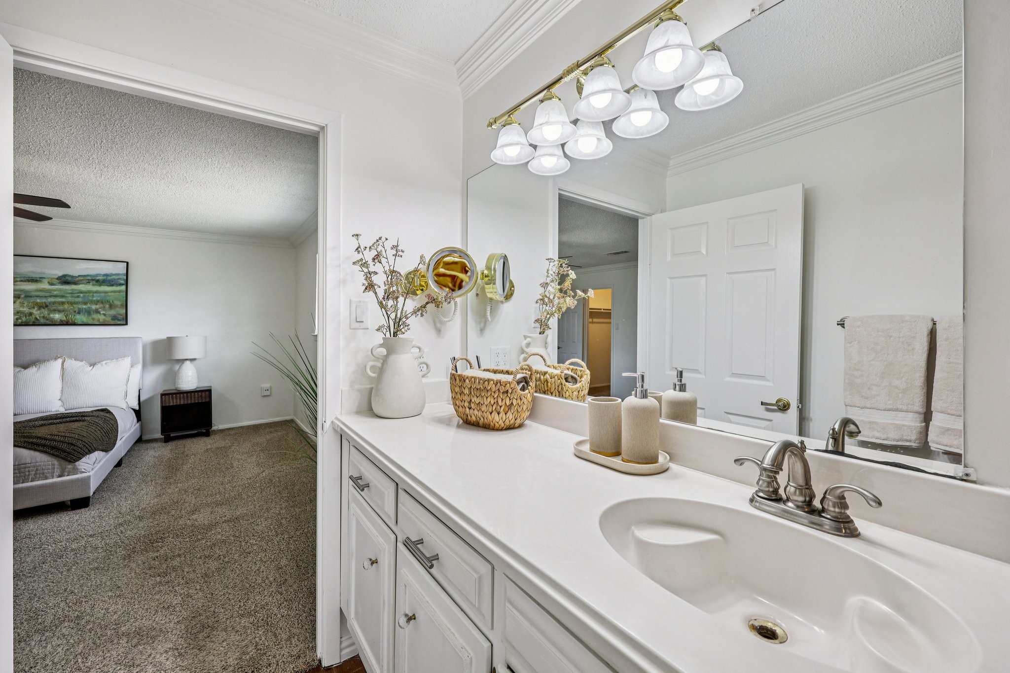 1015 Rocky Canyon Road