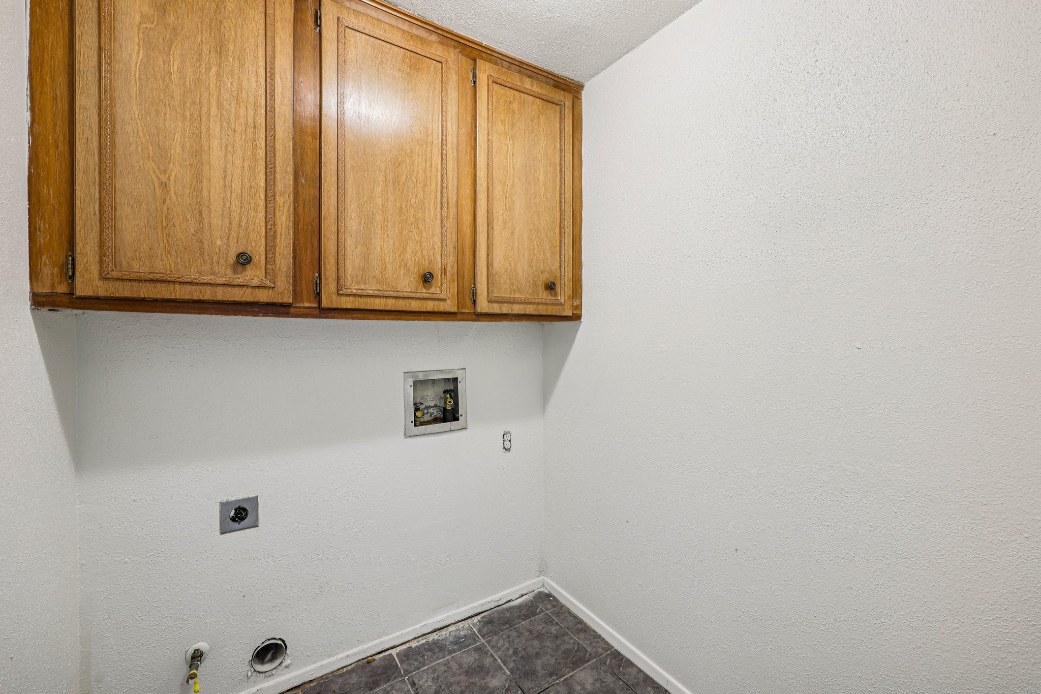 1015 Rocky Canyon Road