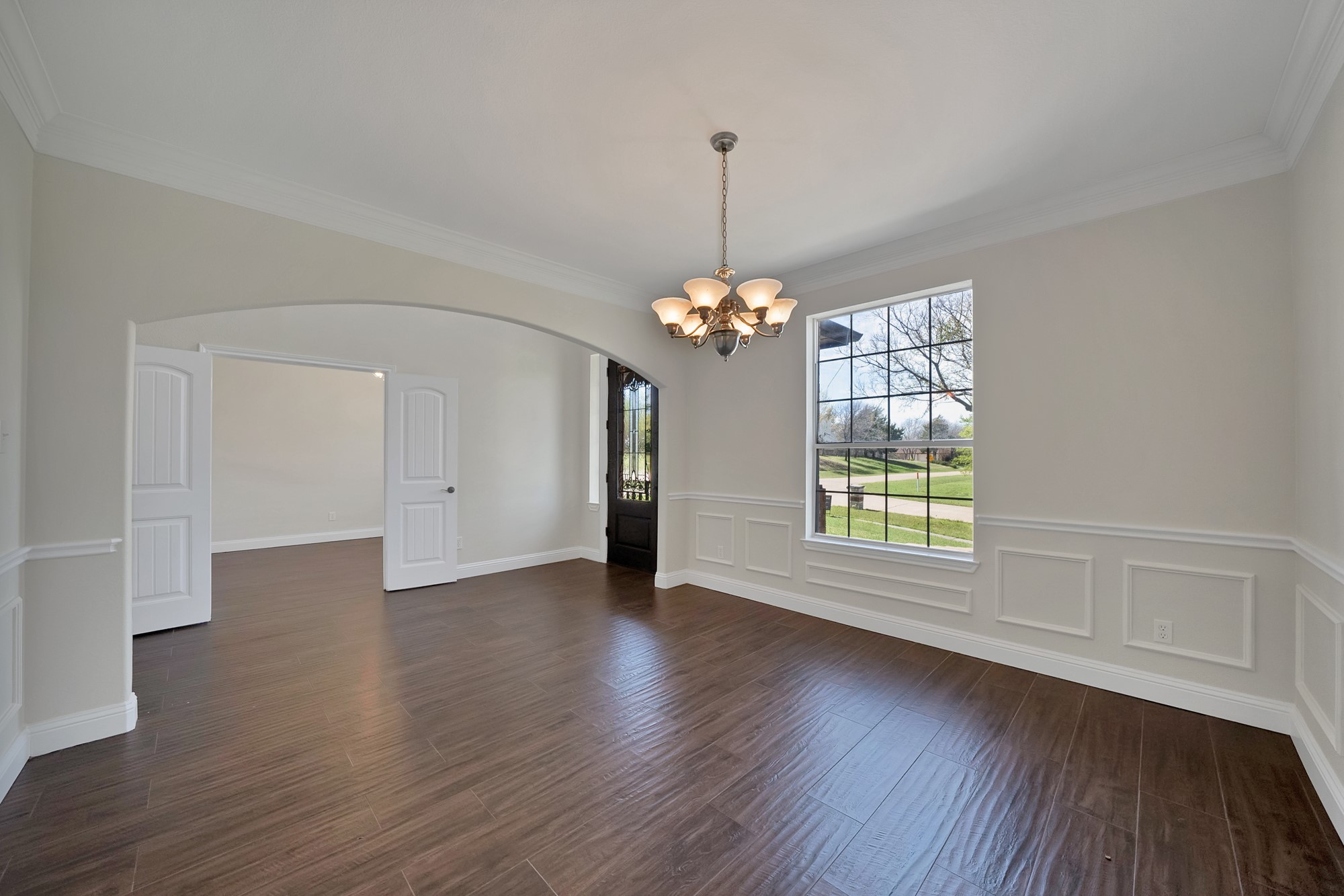 2770 S Lakeview Drive