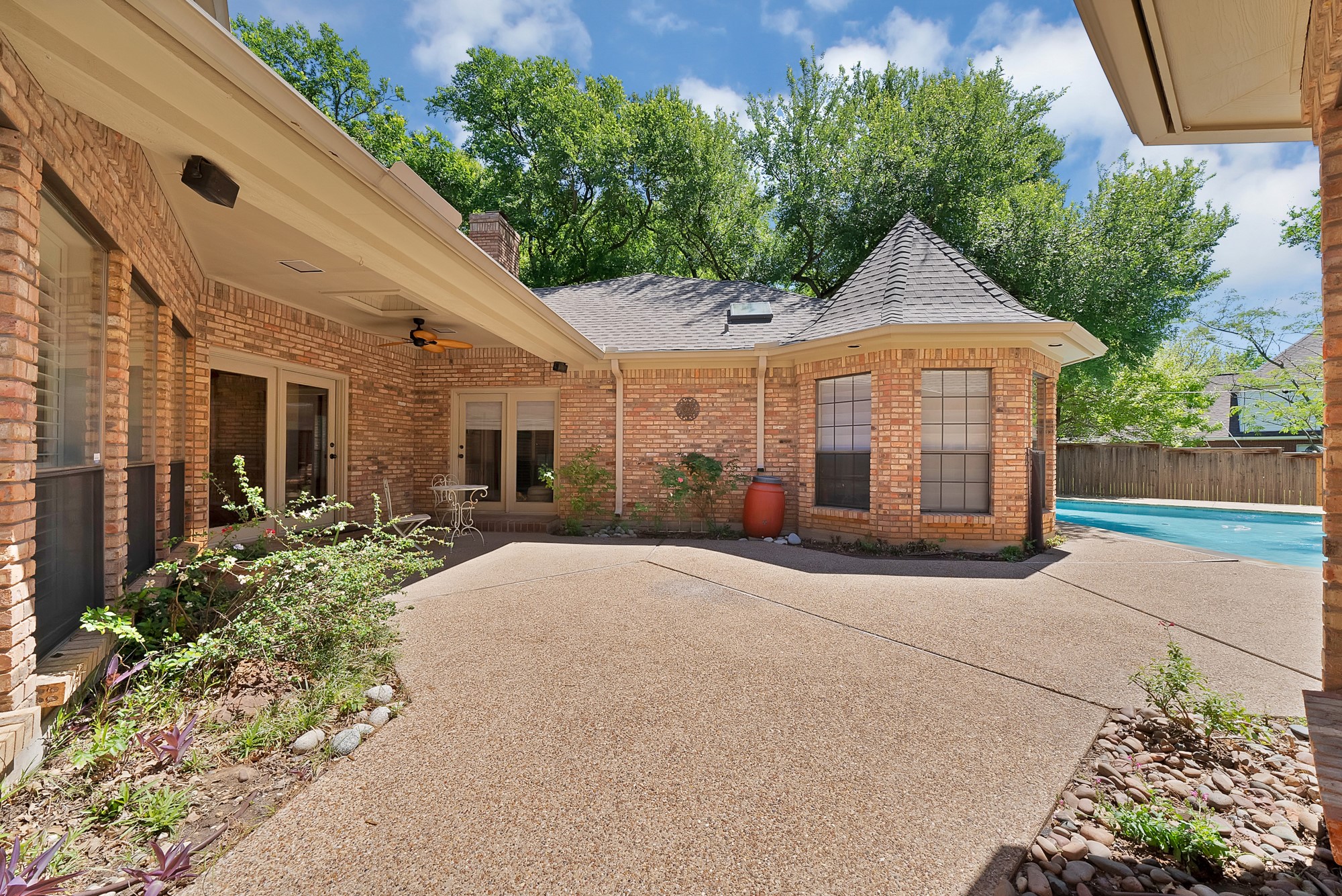 2900 Oak Trail Court