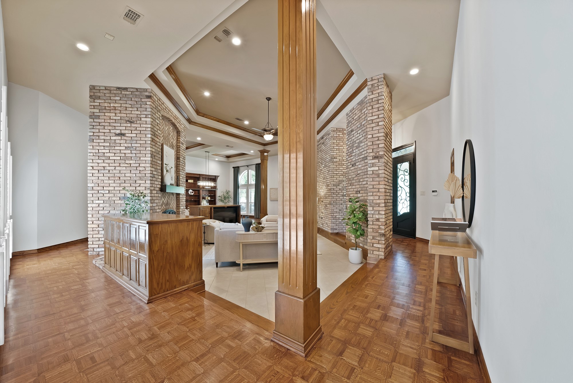 2900 Oak Trail Court