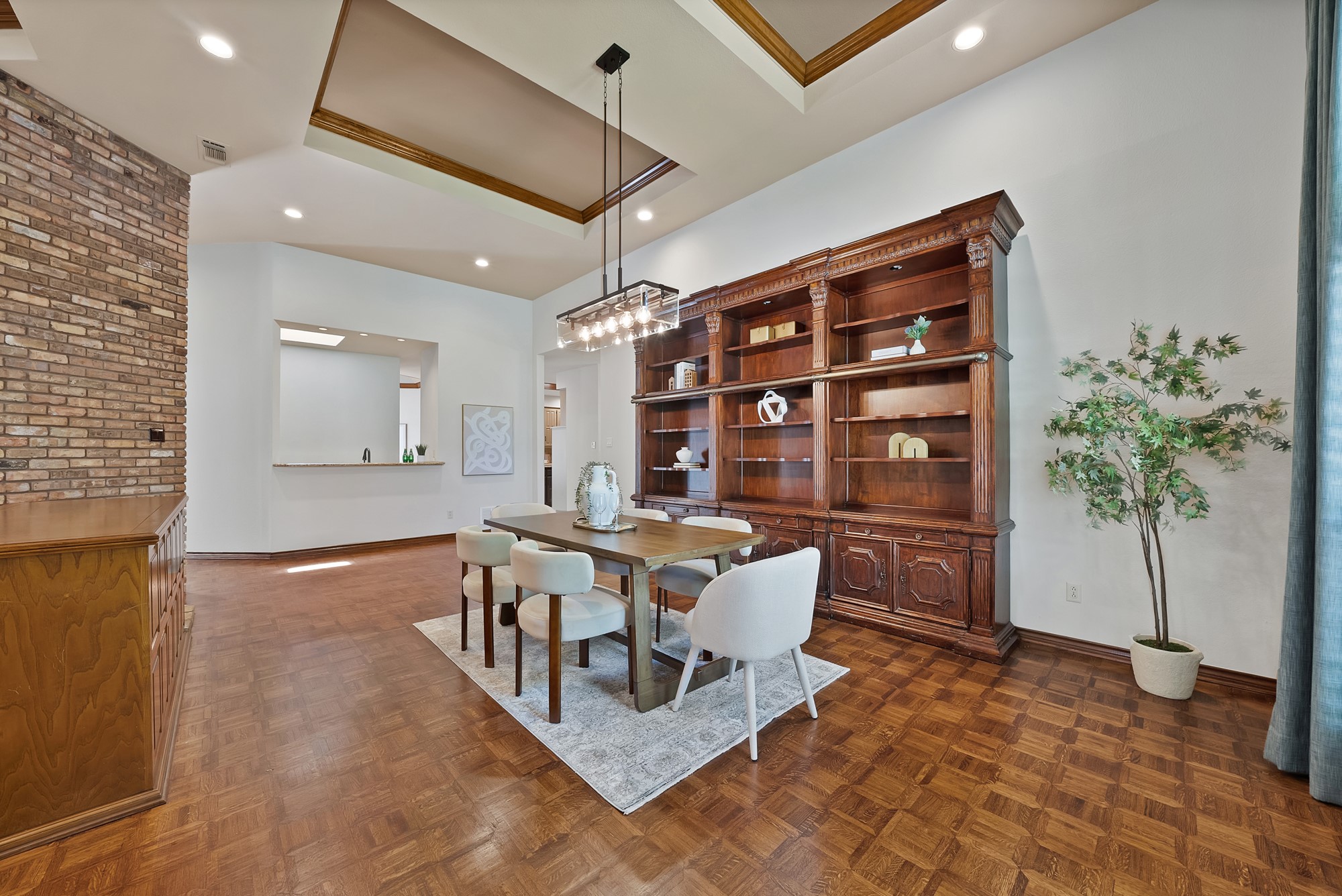 2900 Oak Trail Court