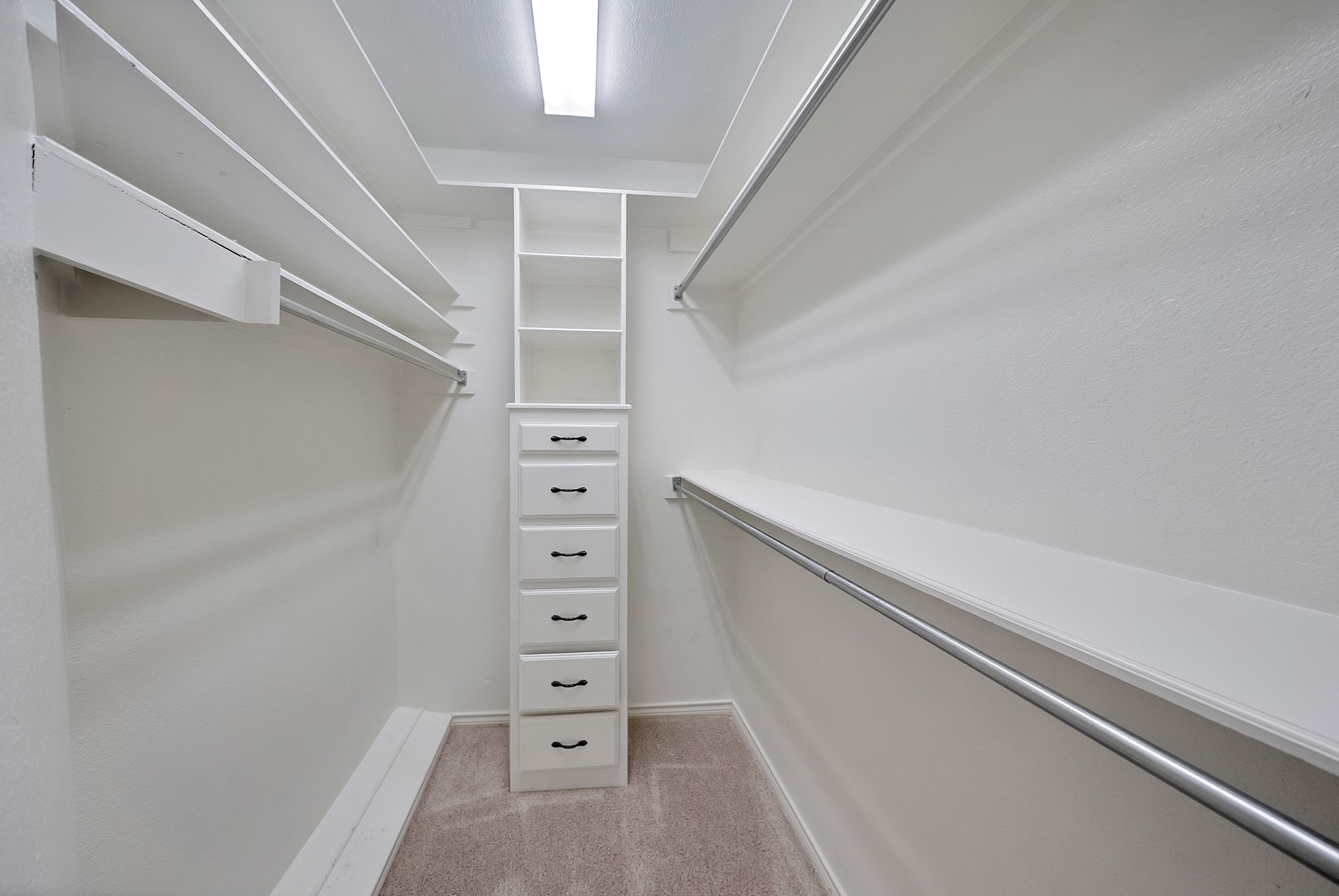 2900 Oak Trail Court