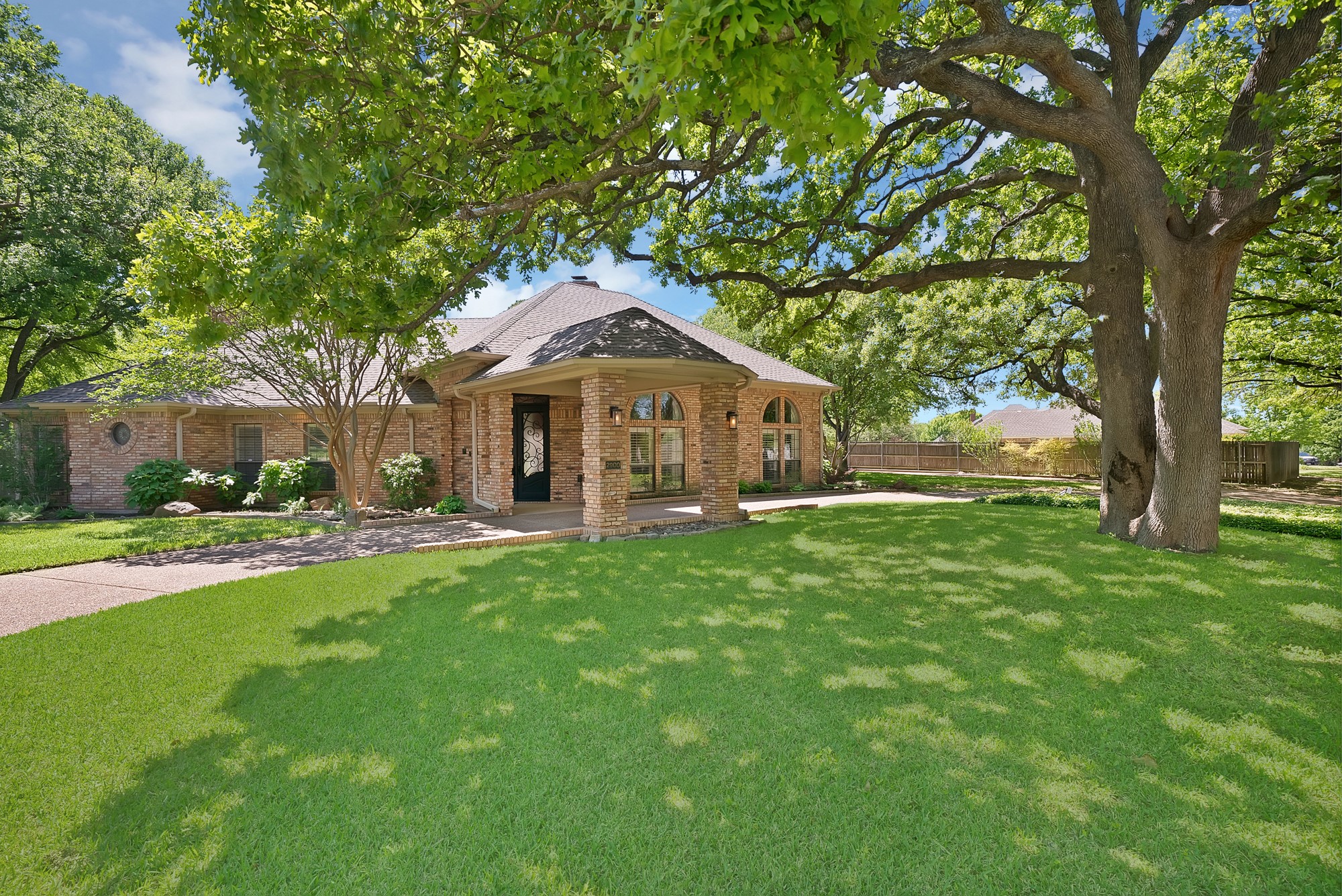 2900 Oak Trail Court