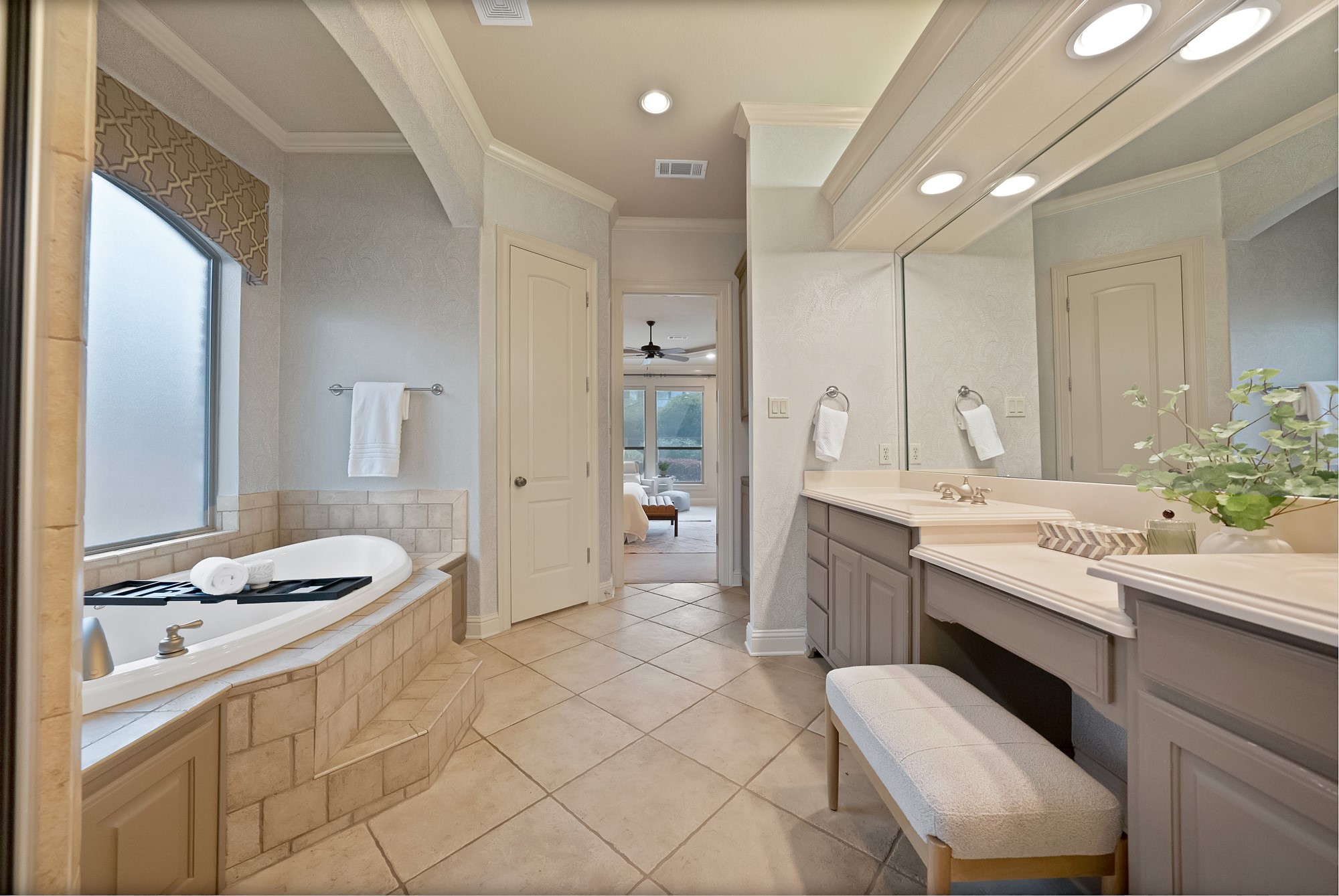 3410 Lake Creek Trail