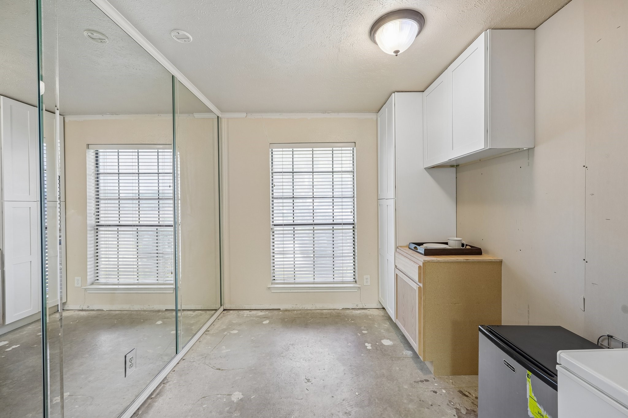 1201 Canadian Circle