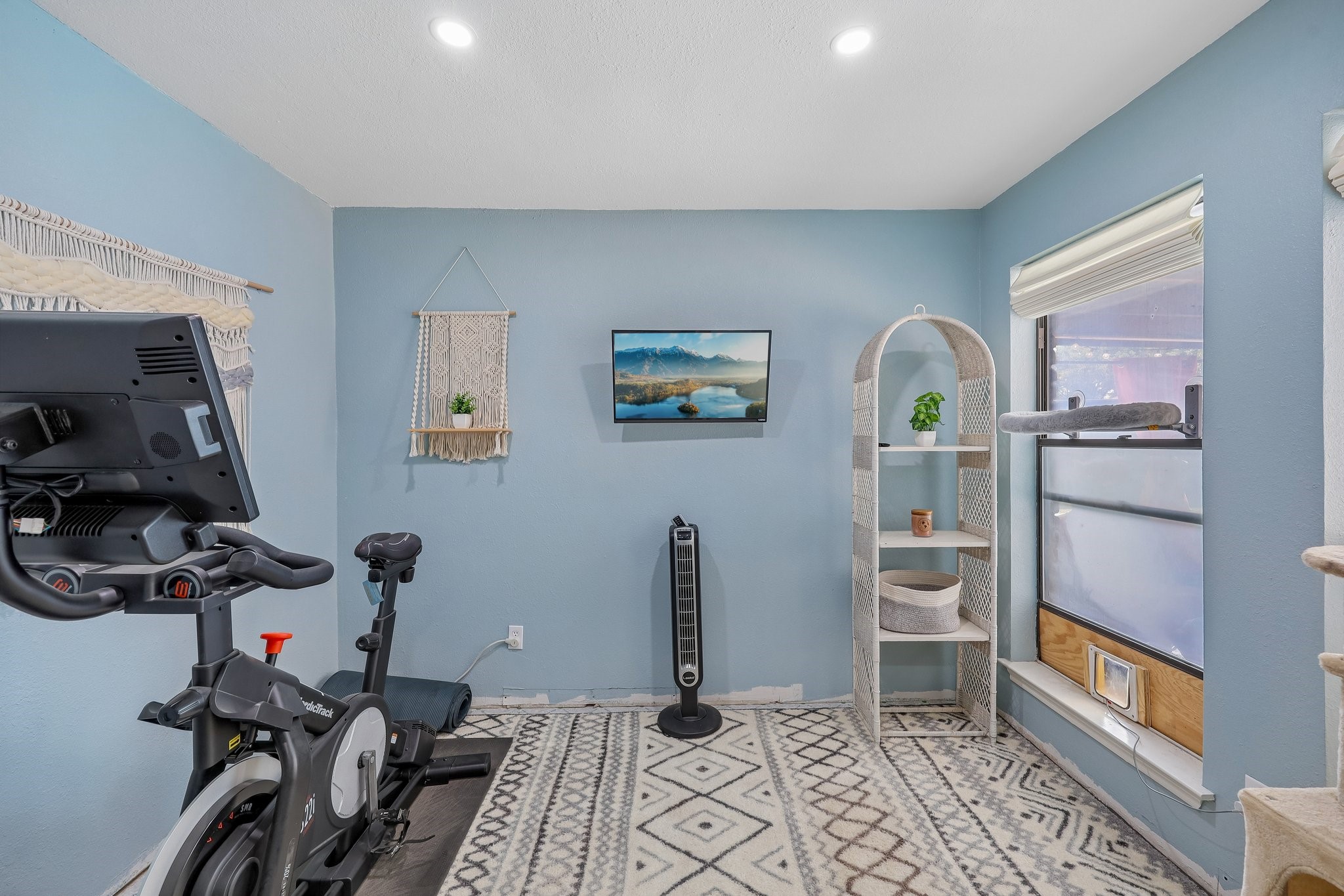 1201 Canadian Circle