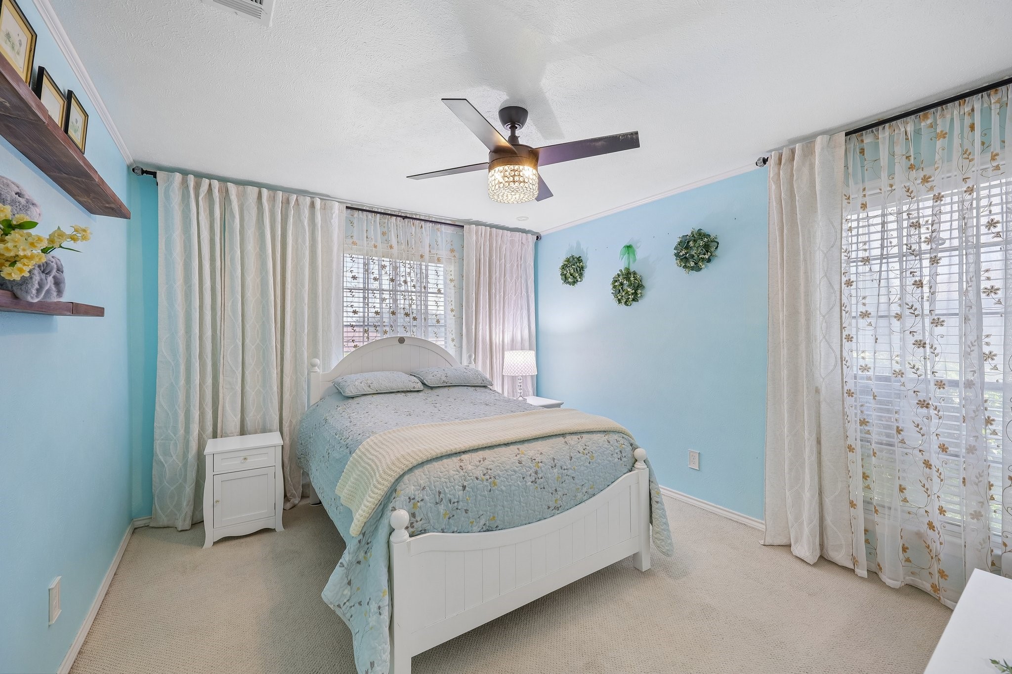 1201 Canadian Circle