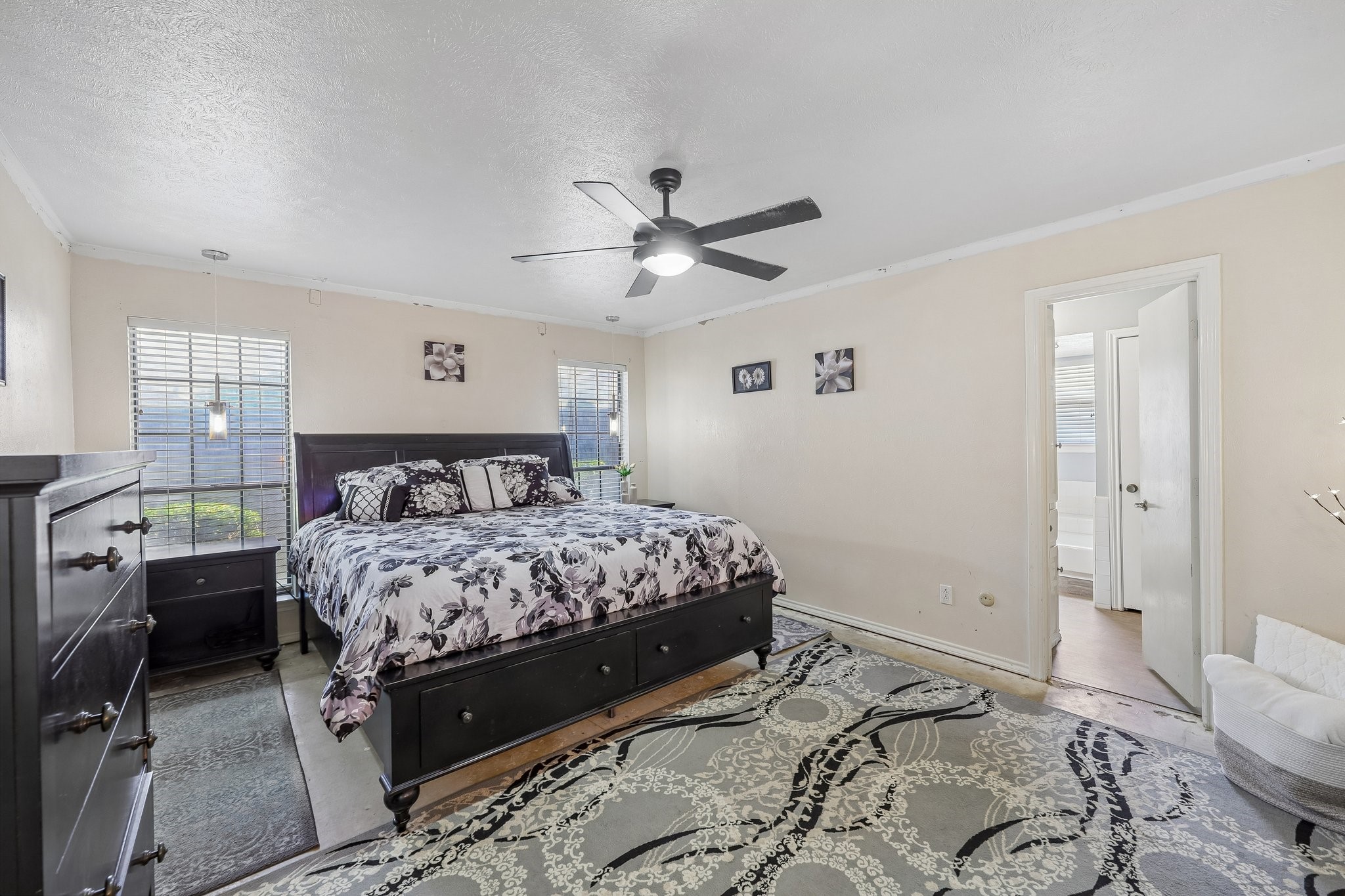 1201 Canadian Circle