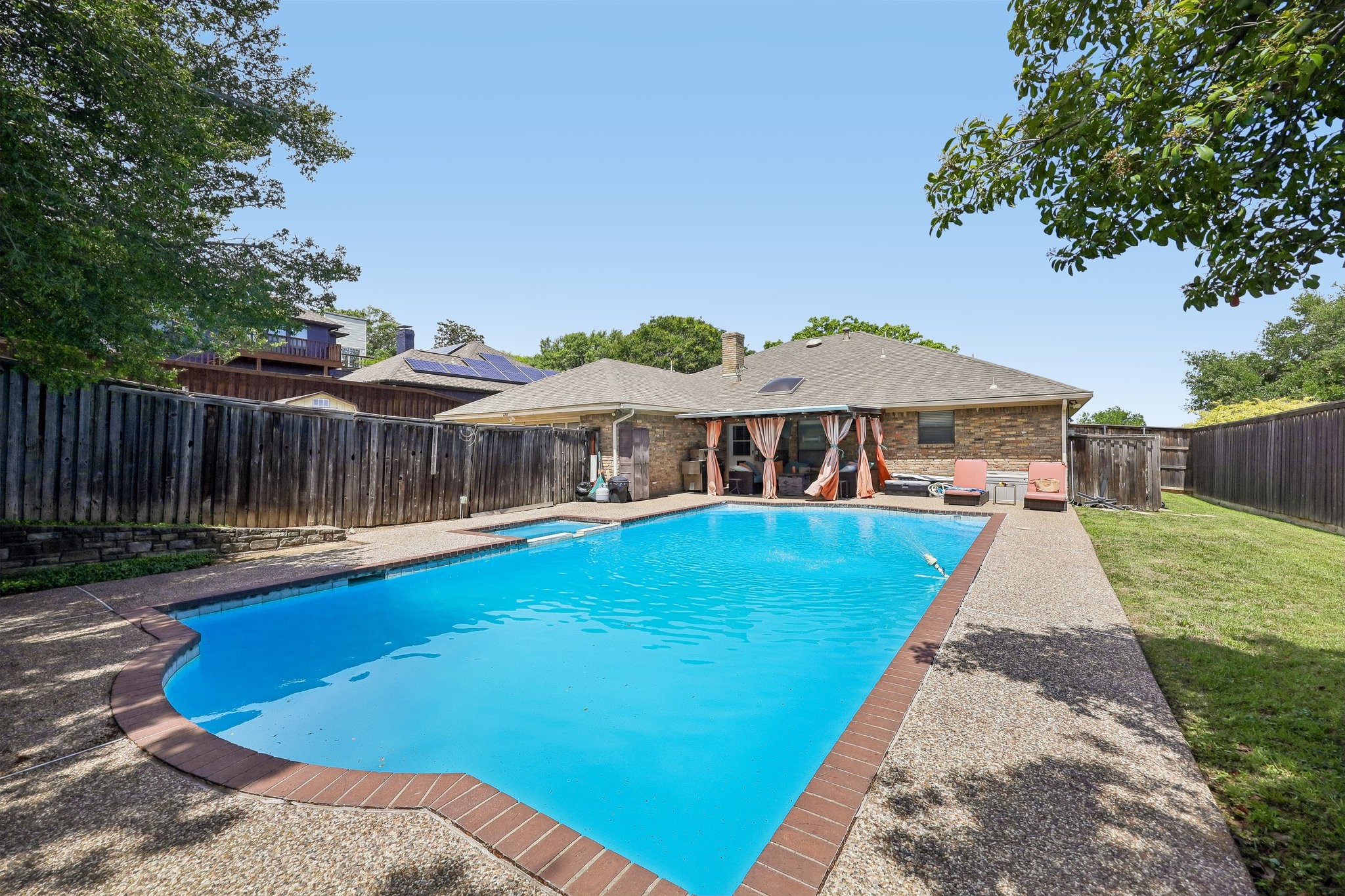 1201 Canadian Circle