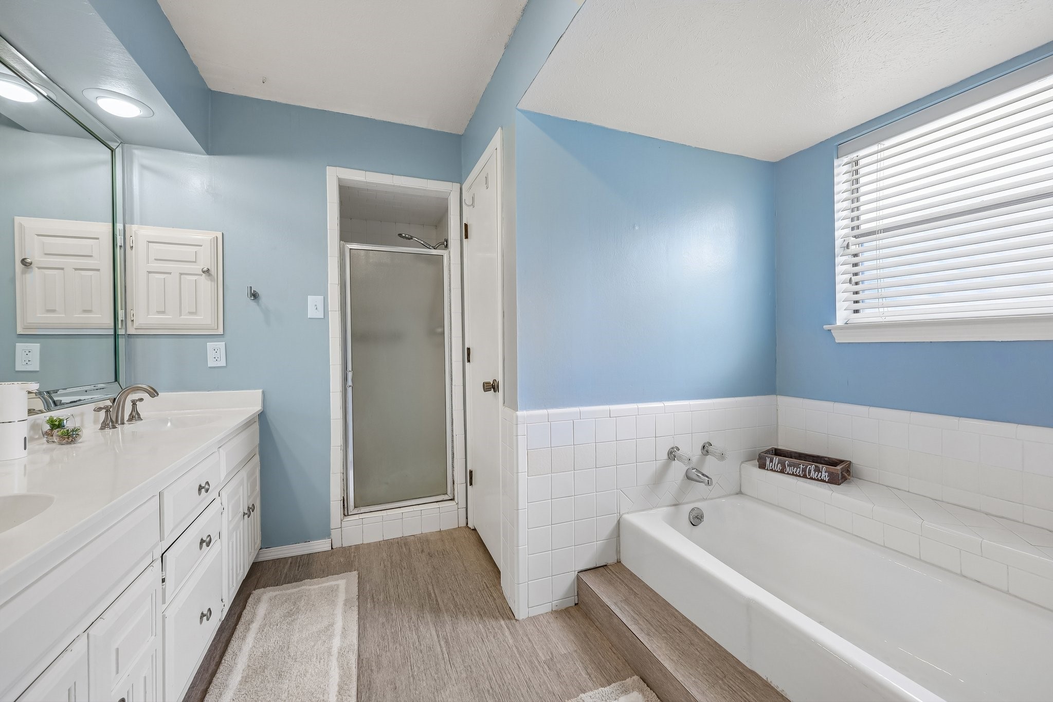 1201 Canadian Circle