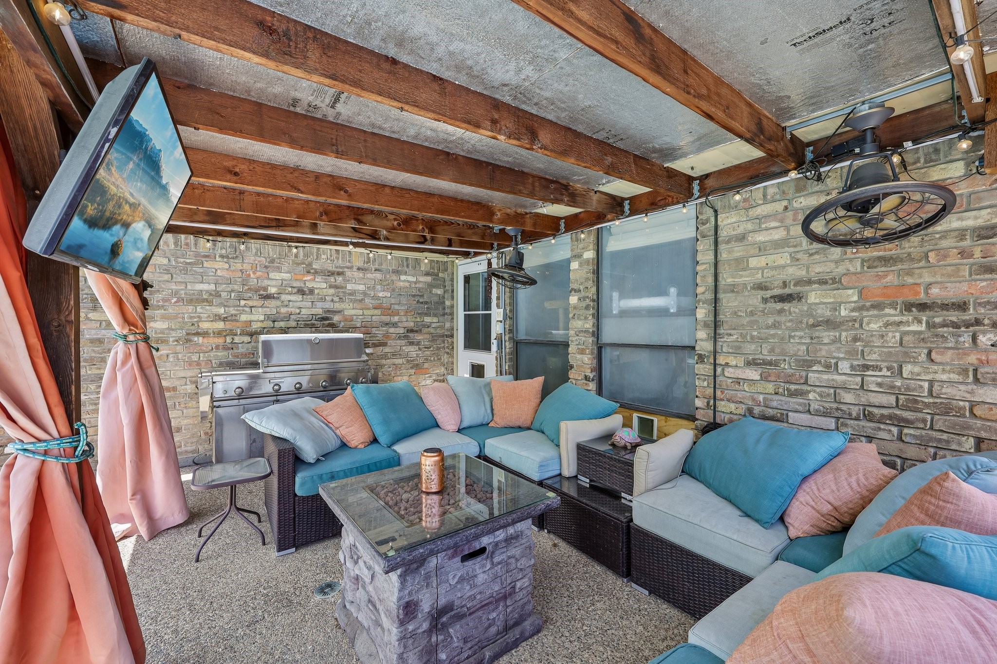 1201 Canadian Circle