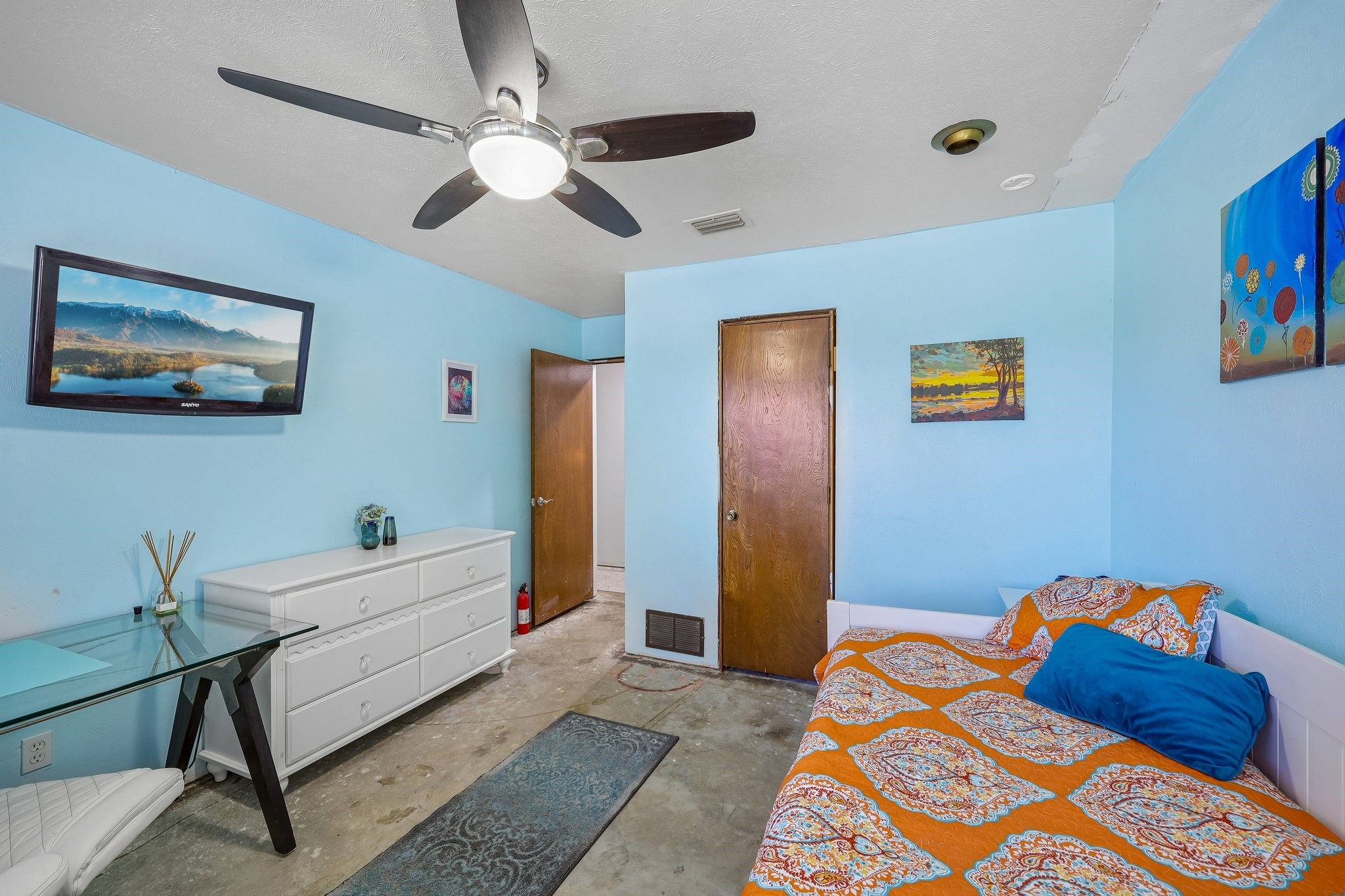 1201 Canadian Circle