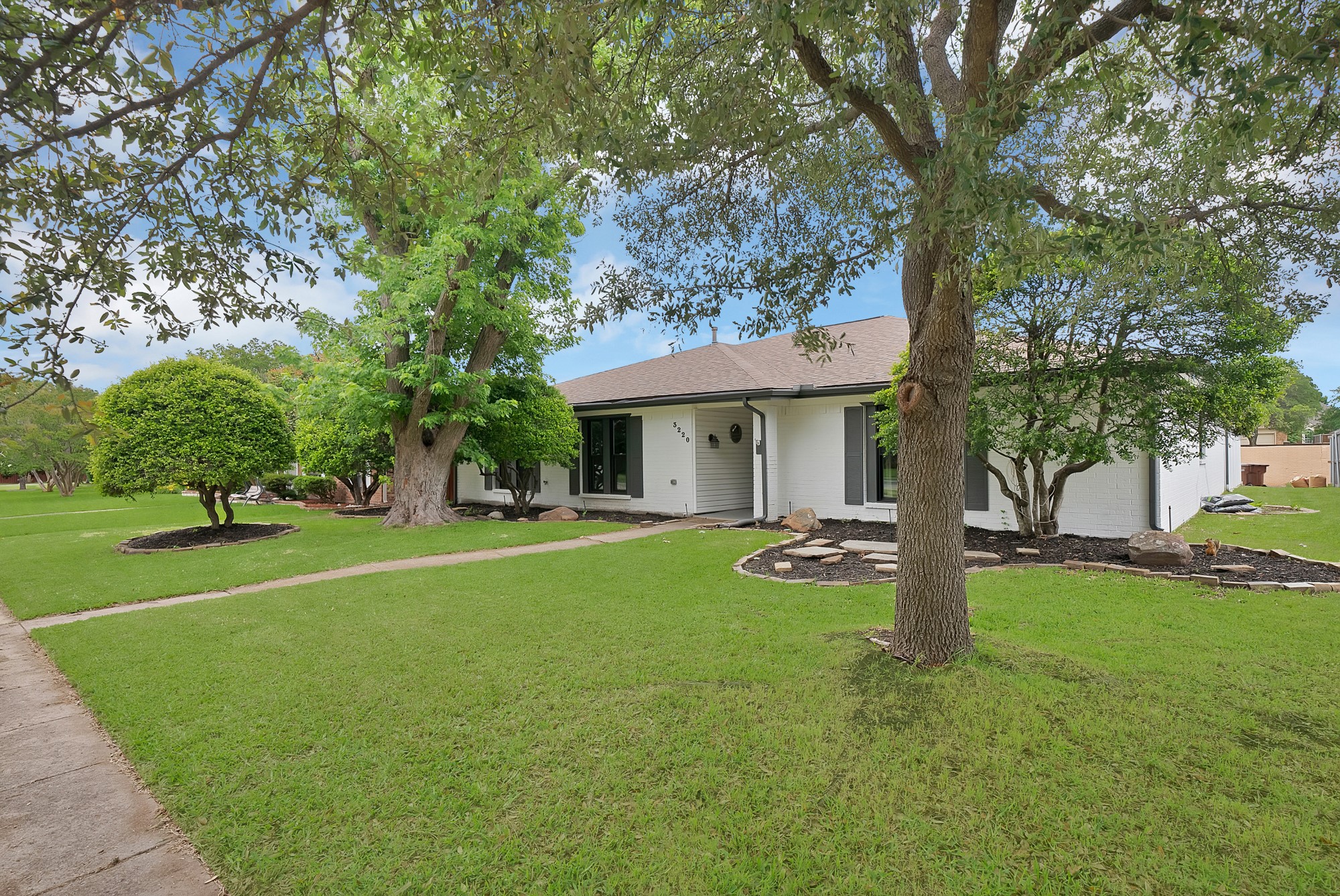 3220 Steven Drive