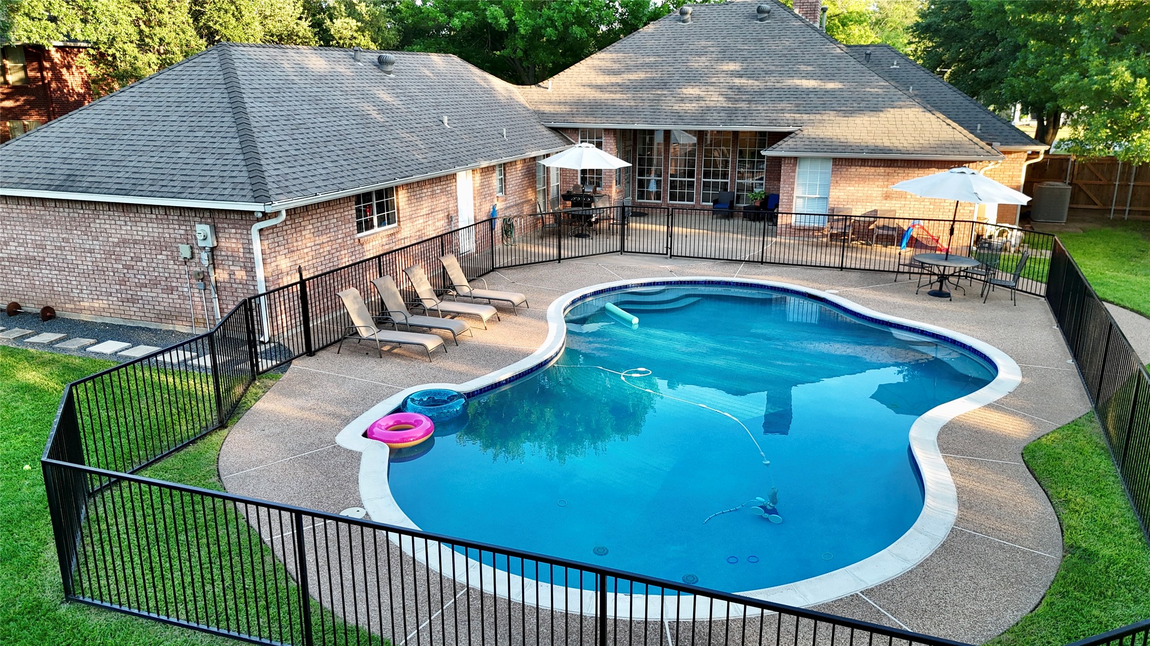 3105 Sunset Lane