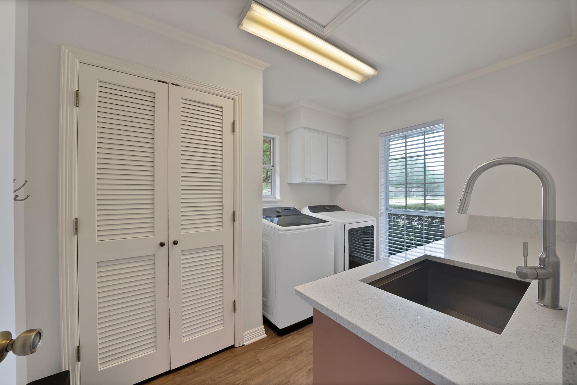 3105 Sunset Lane