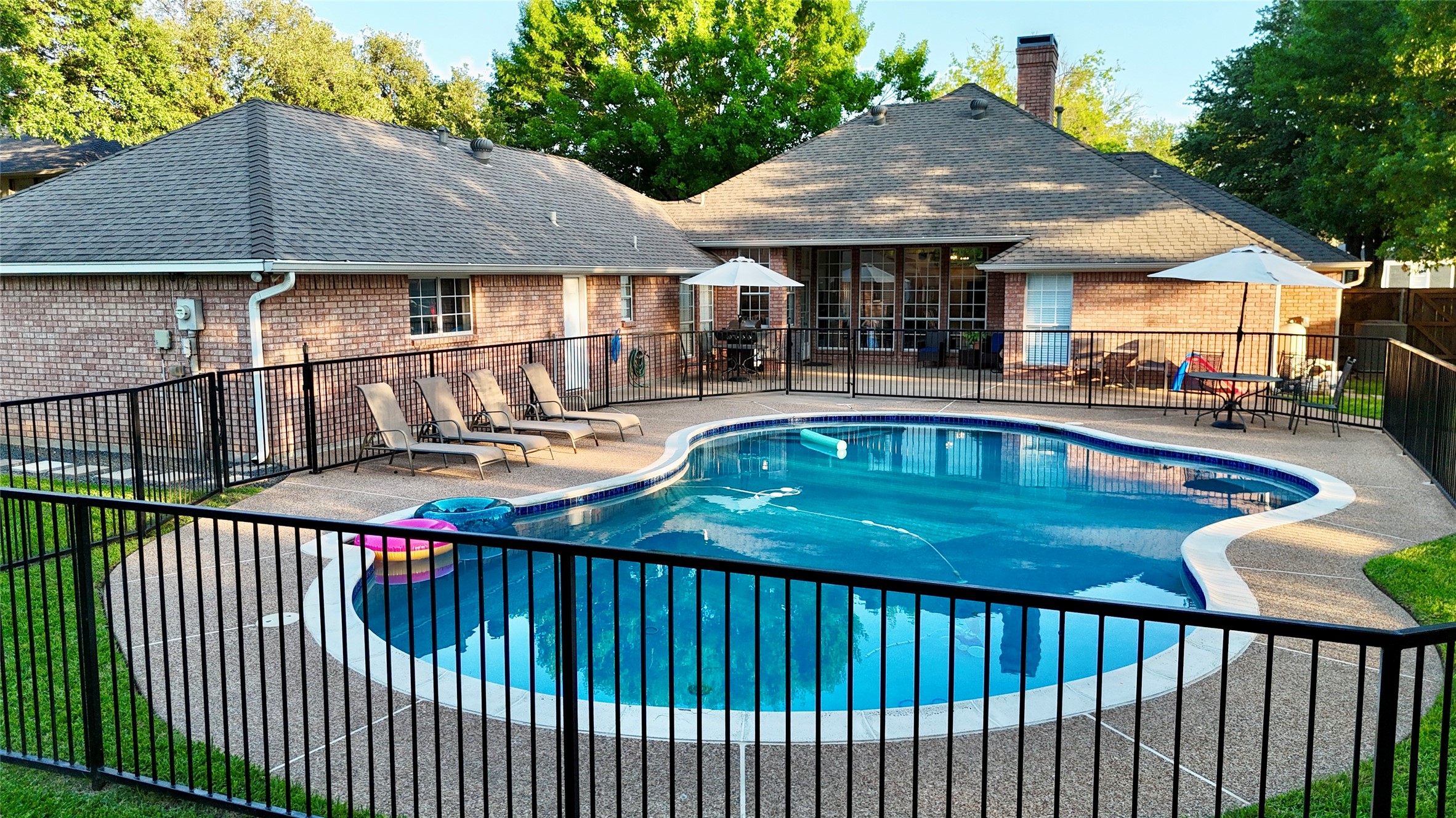 3105 Sunset Lane