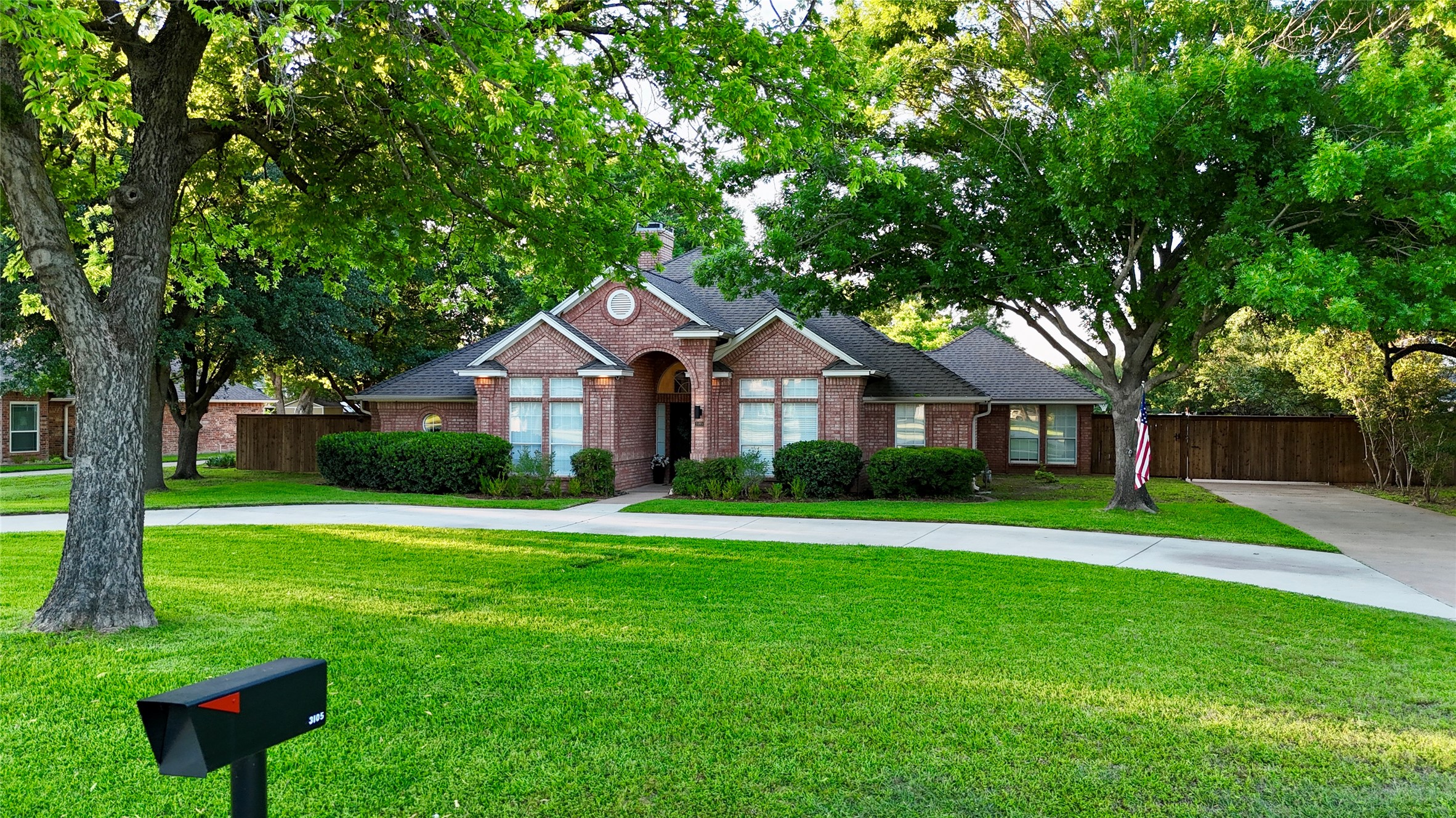 3105 Sunset Lane
