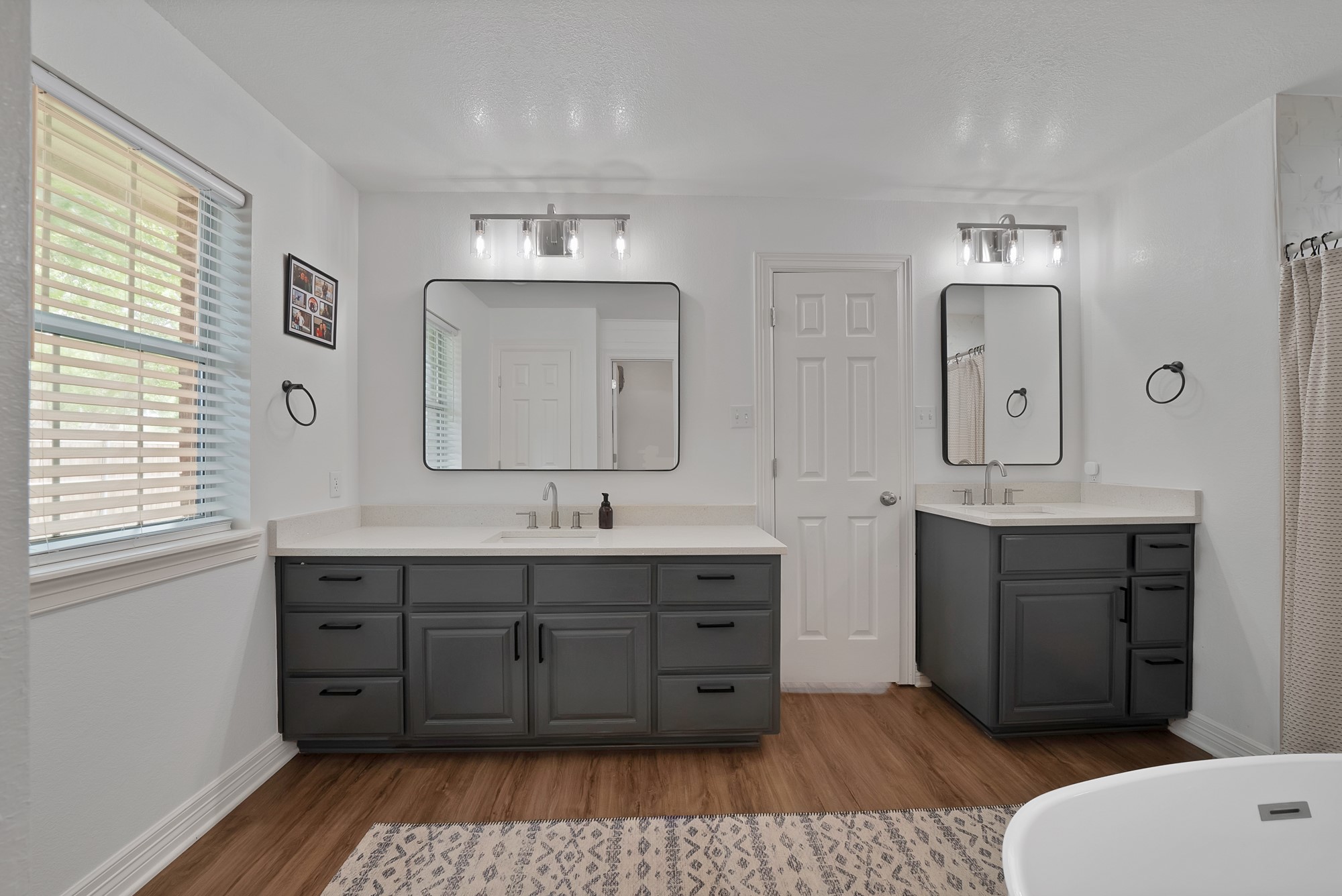 3105 Sunset Lane