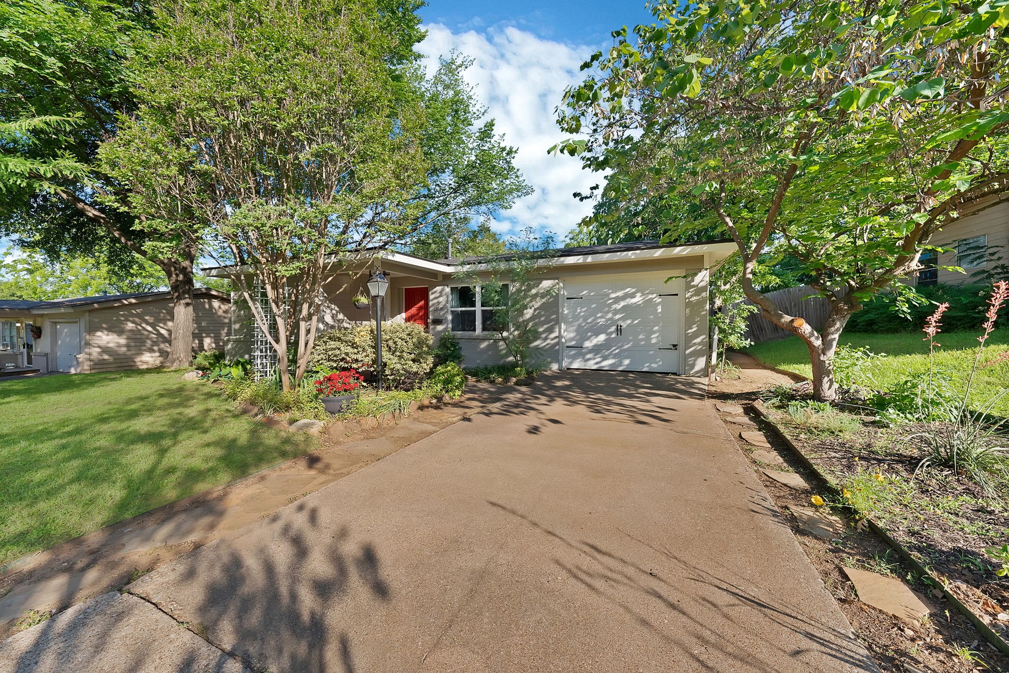 1510 Ravenwood Drive