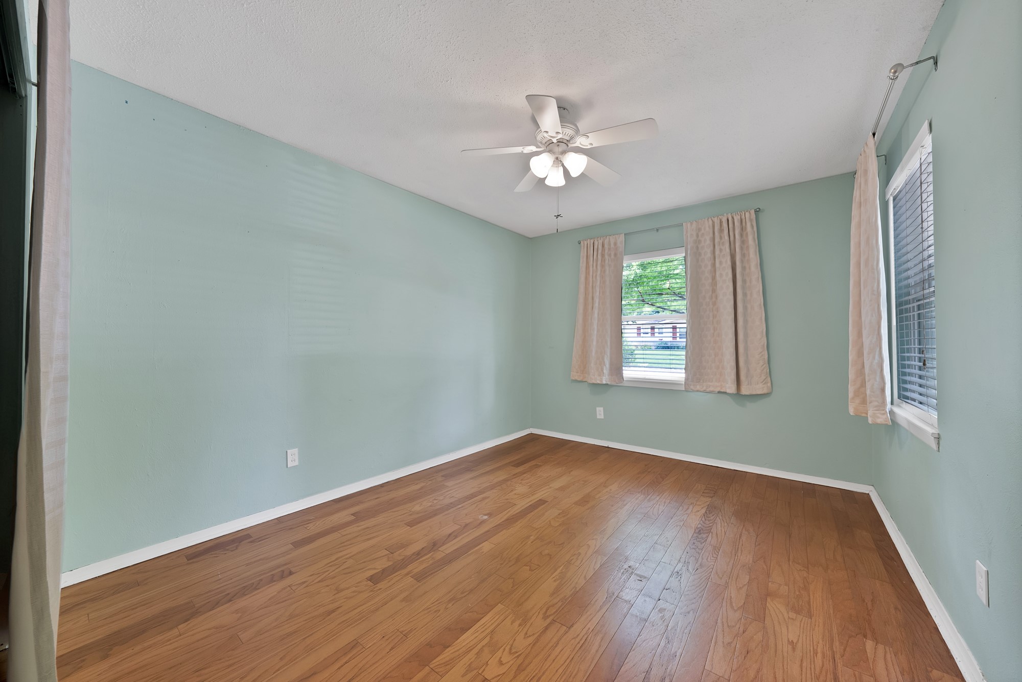 1510 Ravenwood Drive