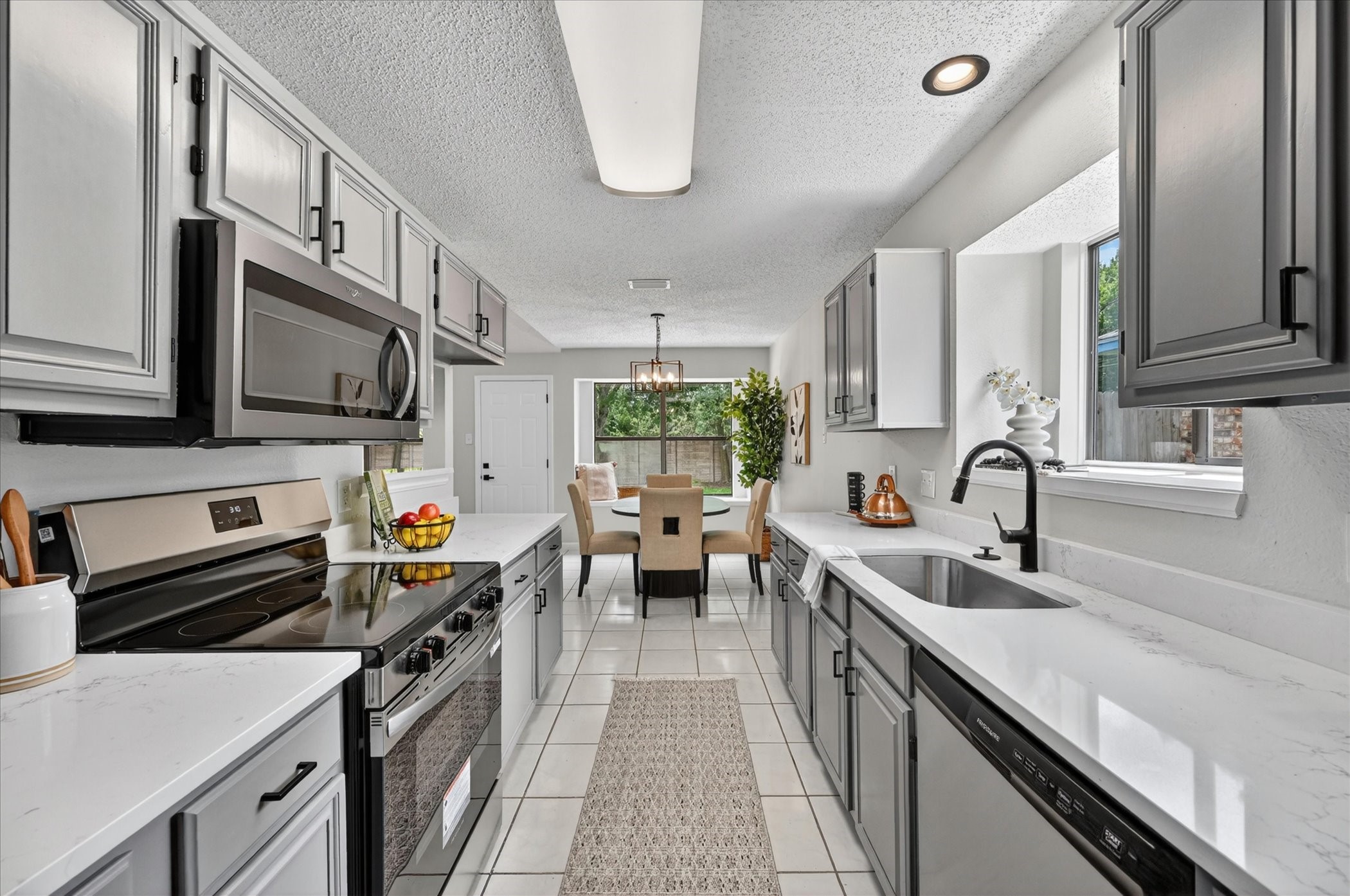 925 Larue Drive