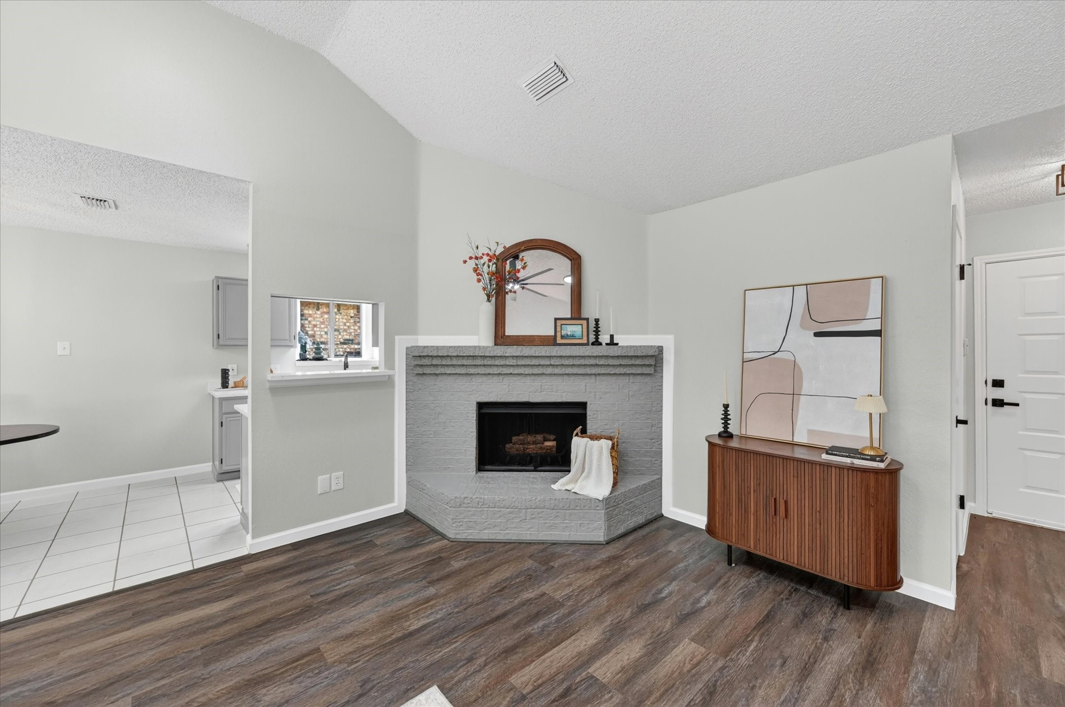 925 Larue Drive