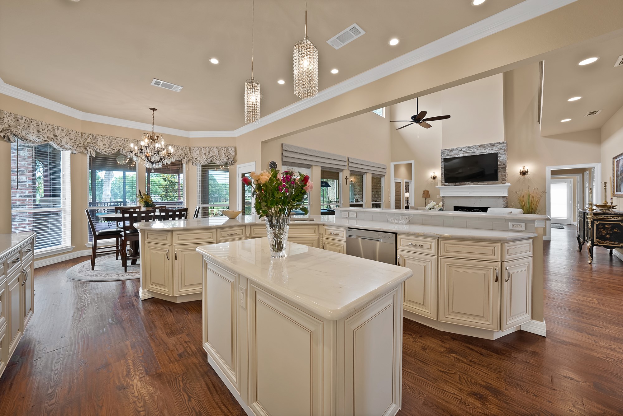 803 Riviera Drive