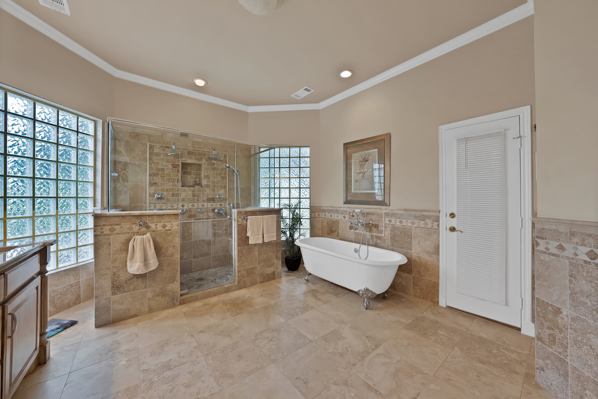 803 Riviera Drive