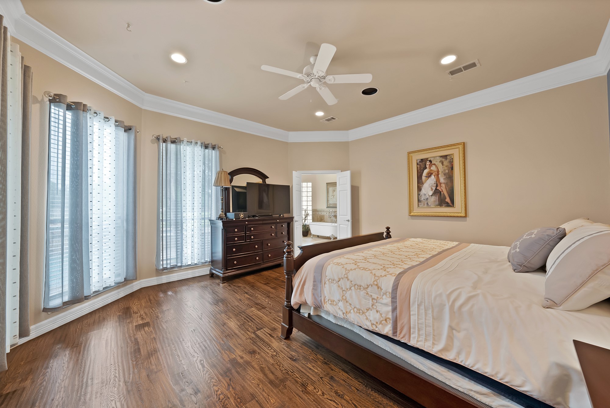 803 Riviera Drive