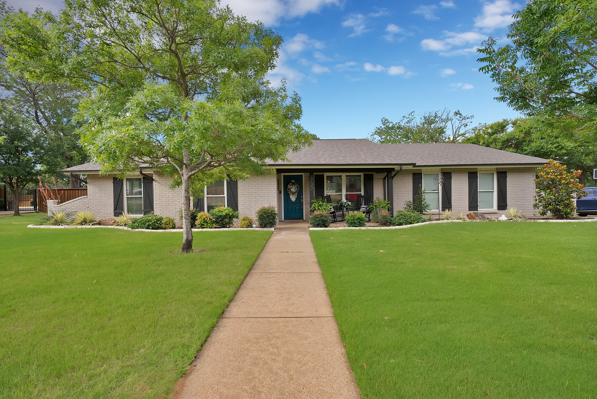 1700 Stagecoach Drive