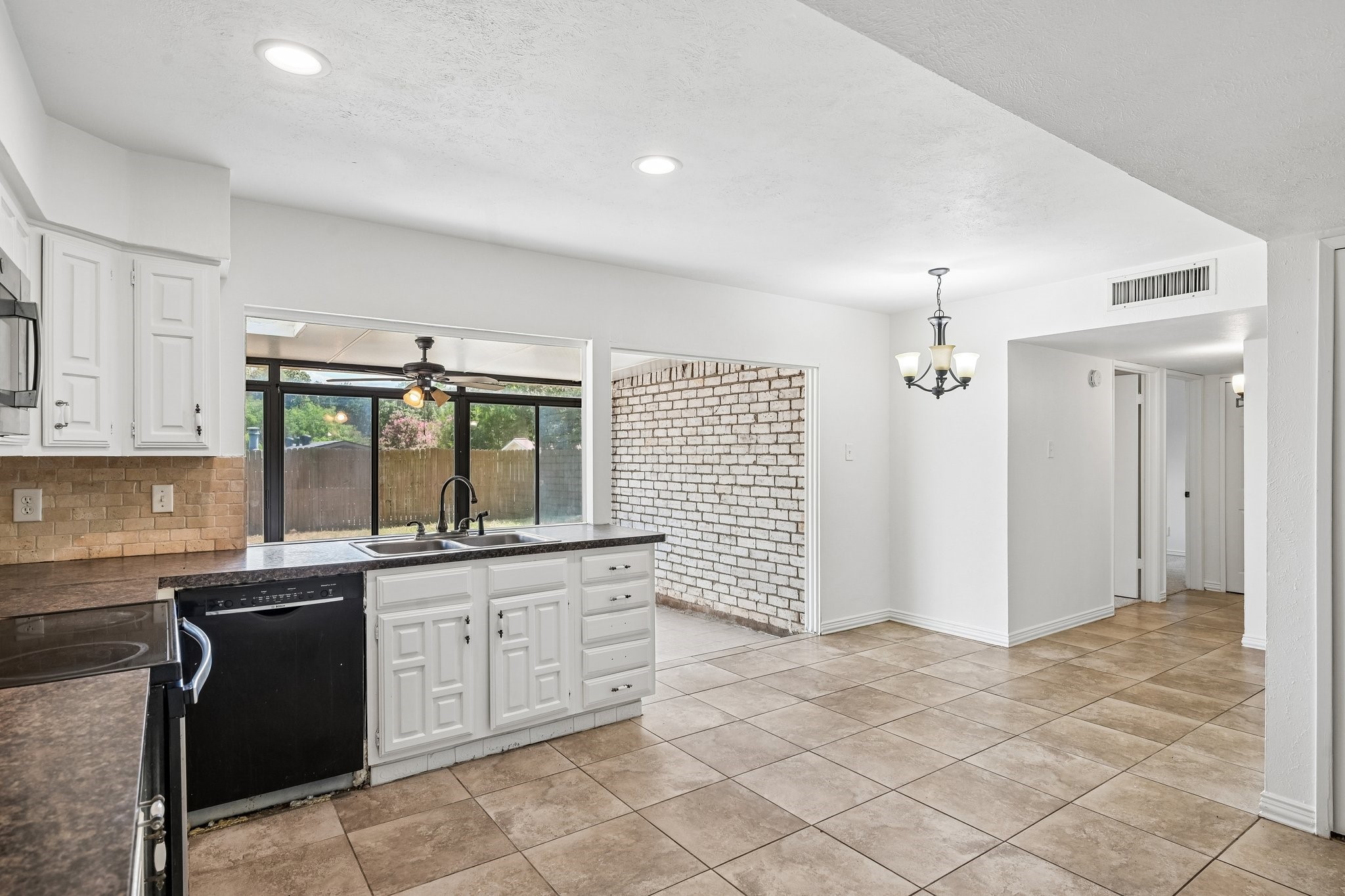 4010 Rushview Drive