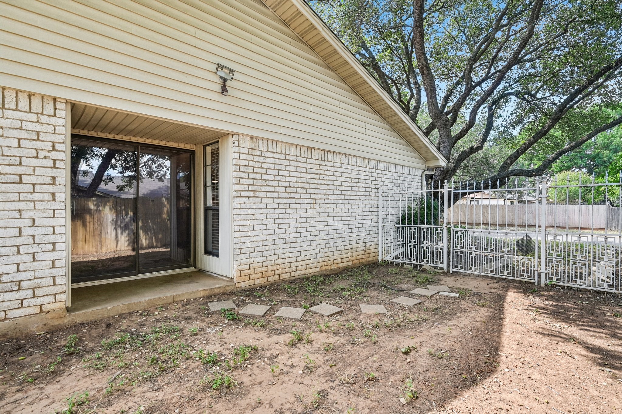 4010 Rushview Drive