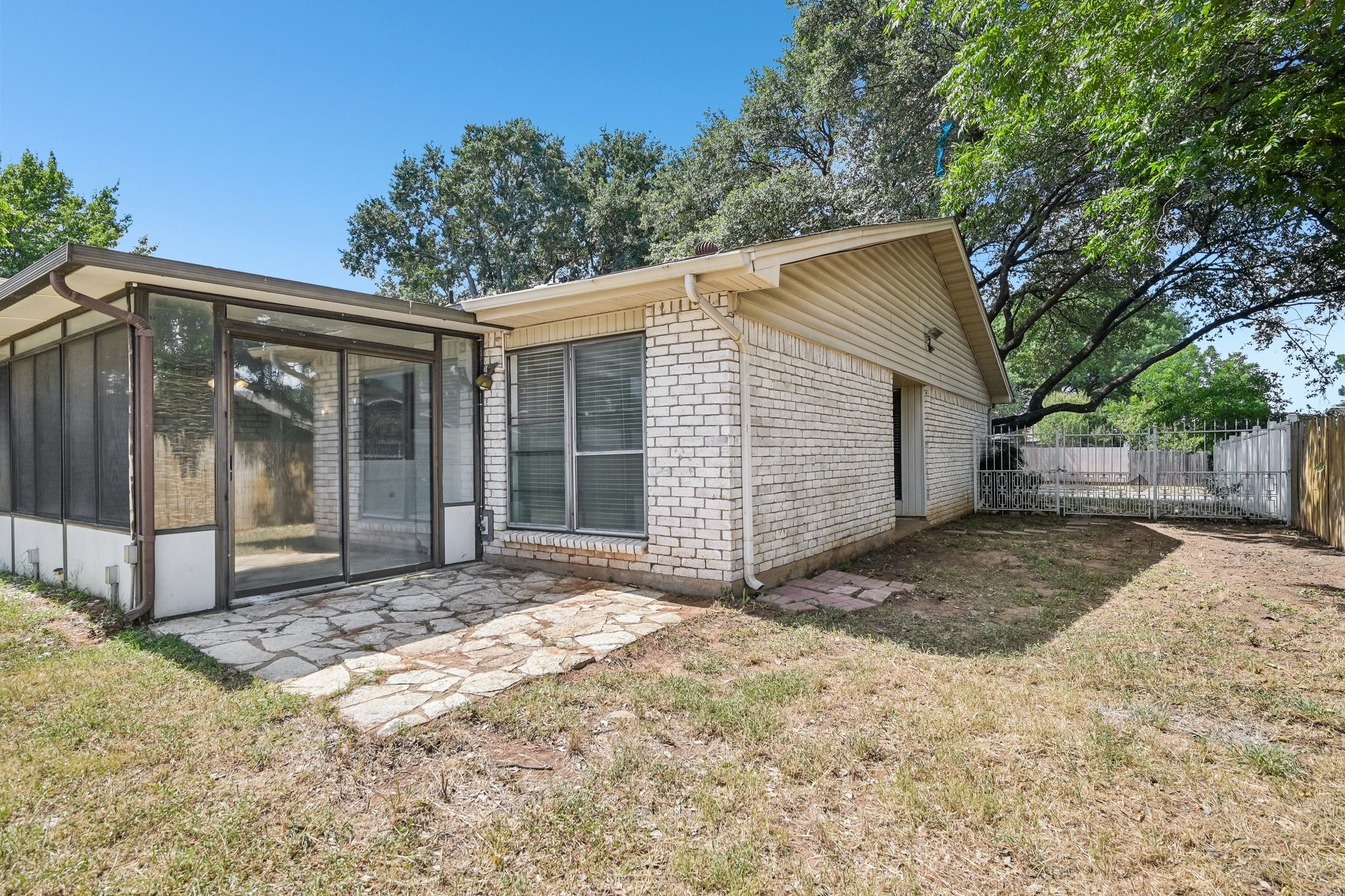 4010 Rushview Drive