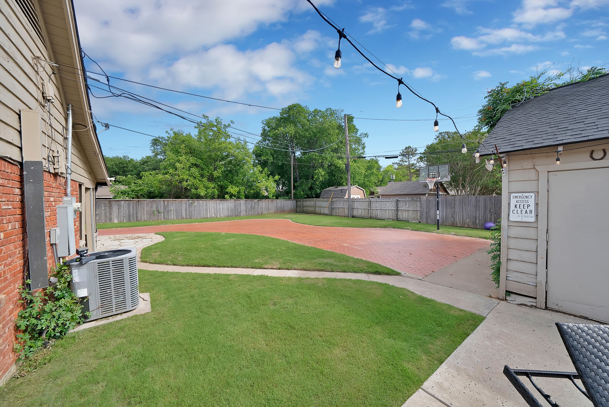 1710 Hilltop Lane
