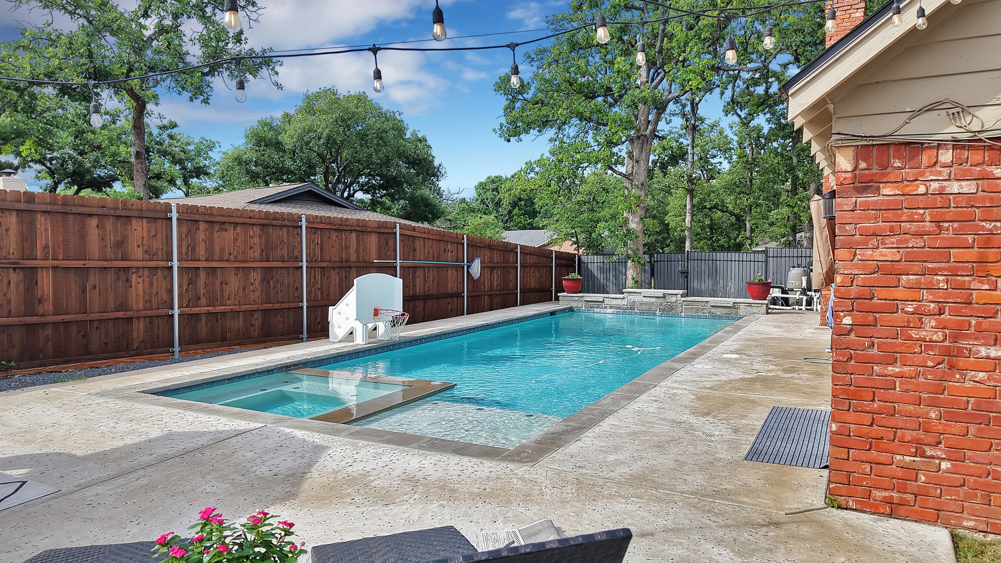 1710 Hilltop Lane