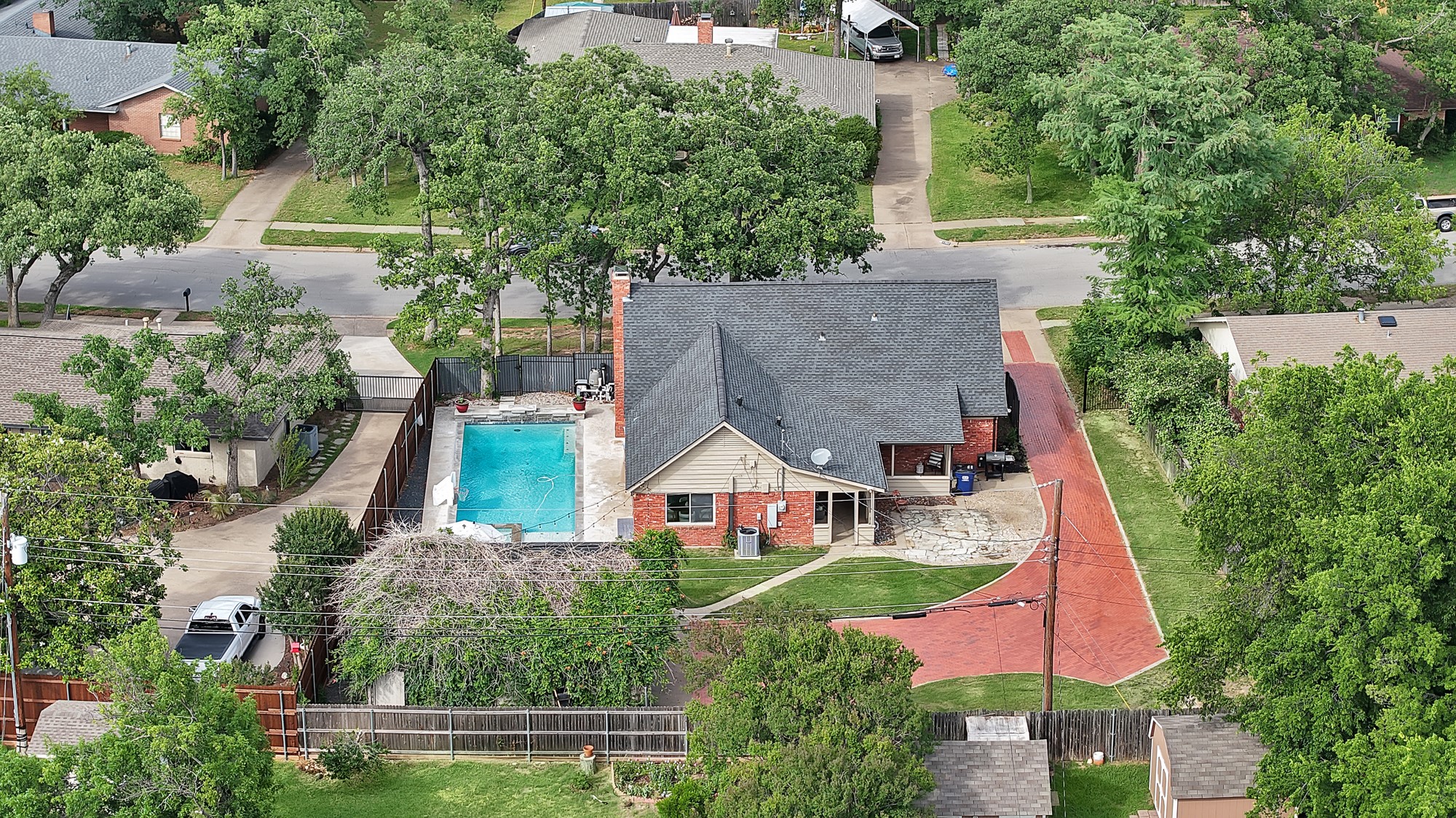 1710 Hilltop Lane