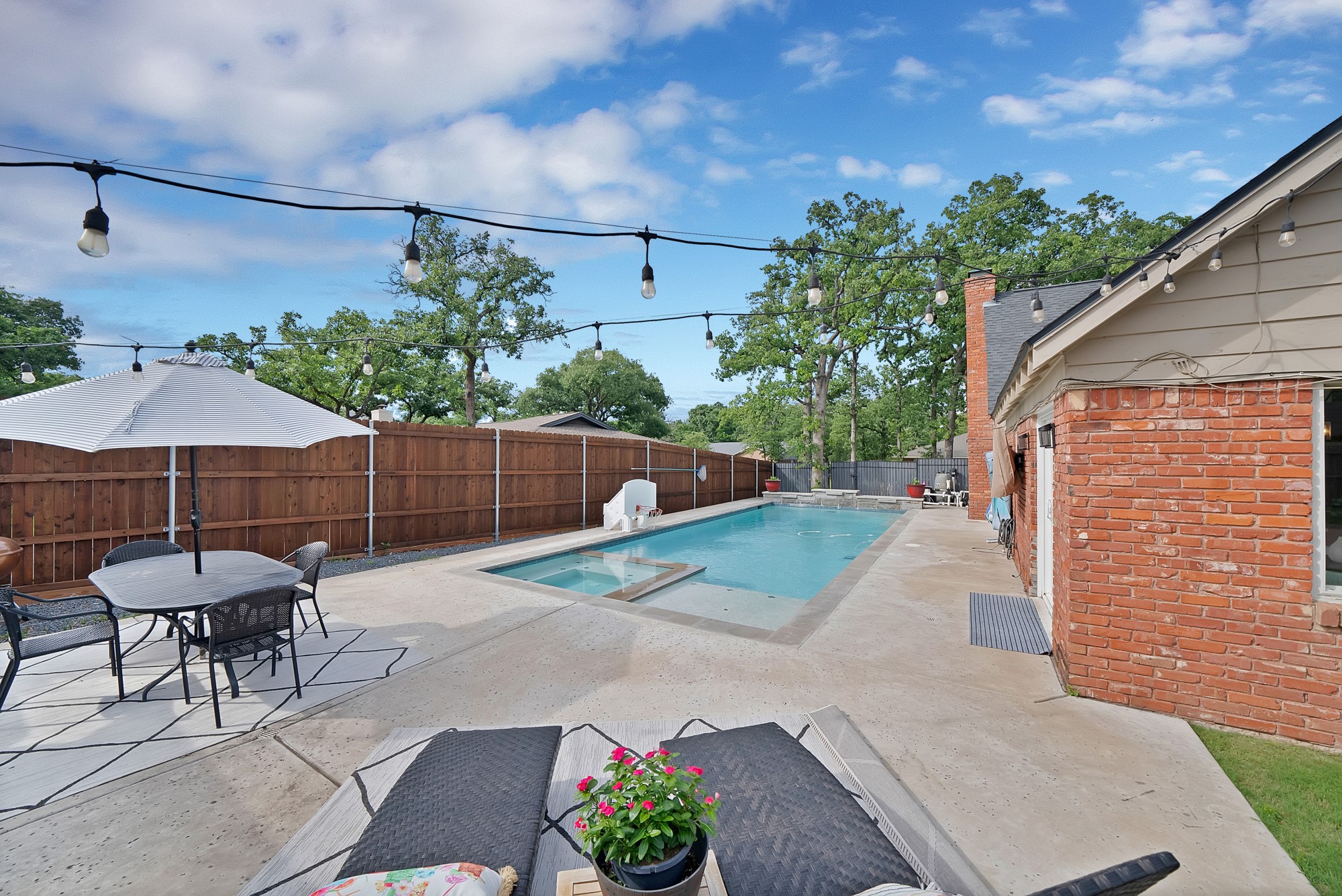 1710 Hilltop Lane