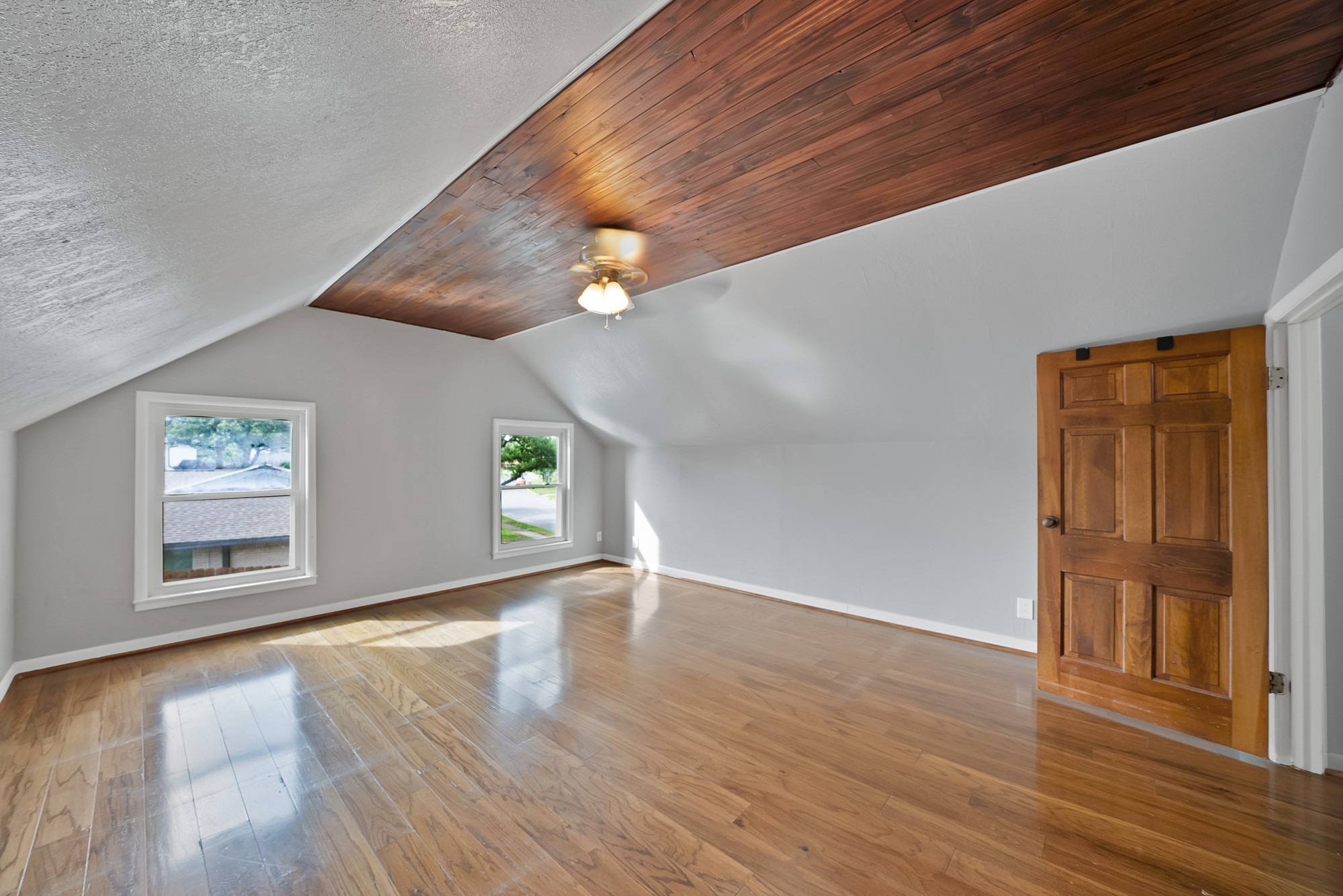 1710 Hilltop Lane