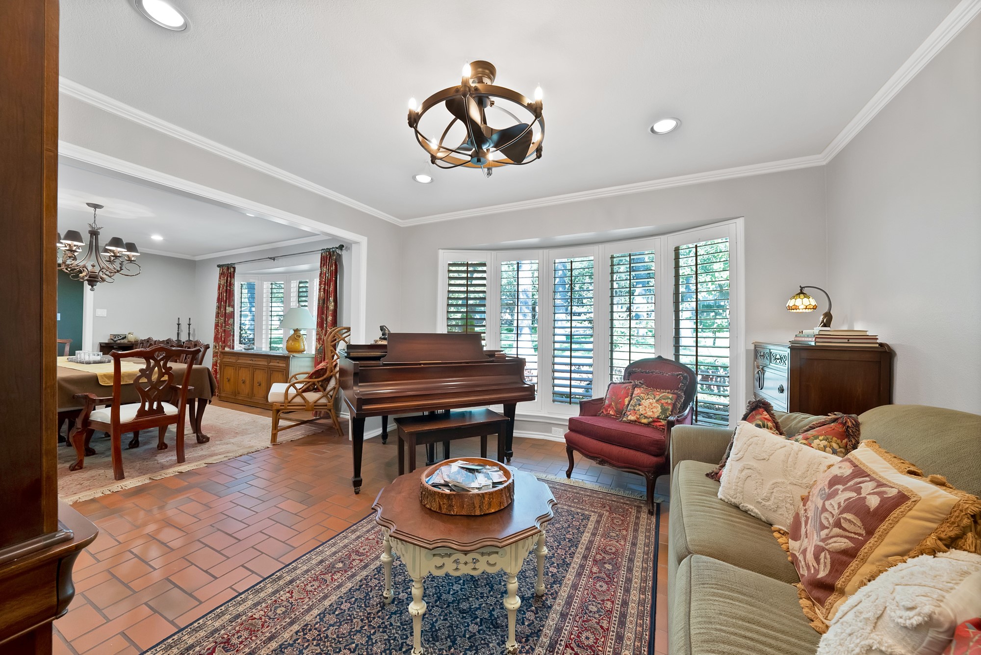 3008 Cambridge Drive
