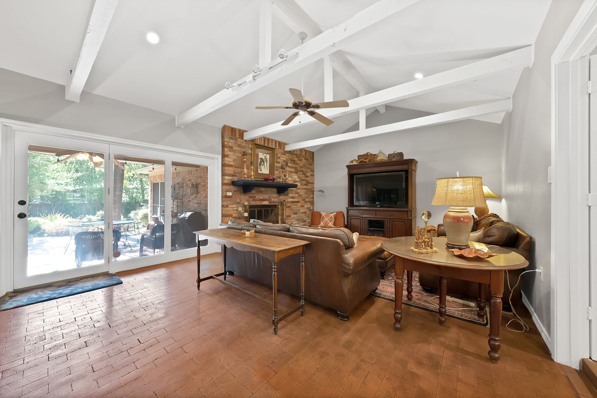 3008 Cambridge Drive