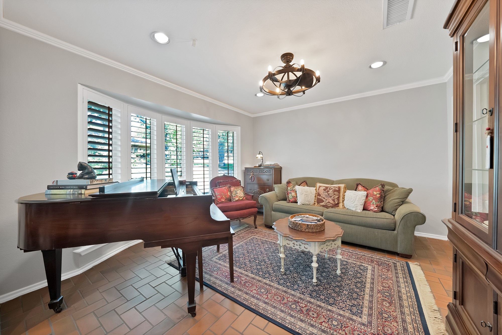 3008 Cambridge Drive